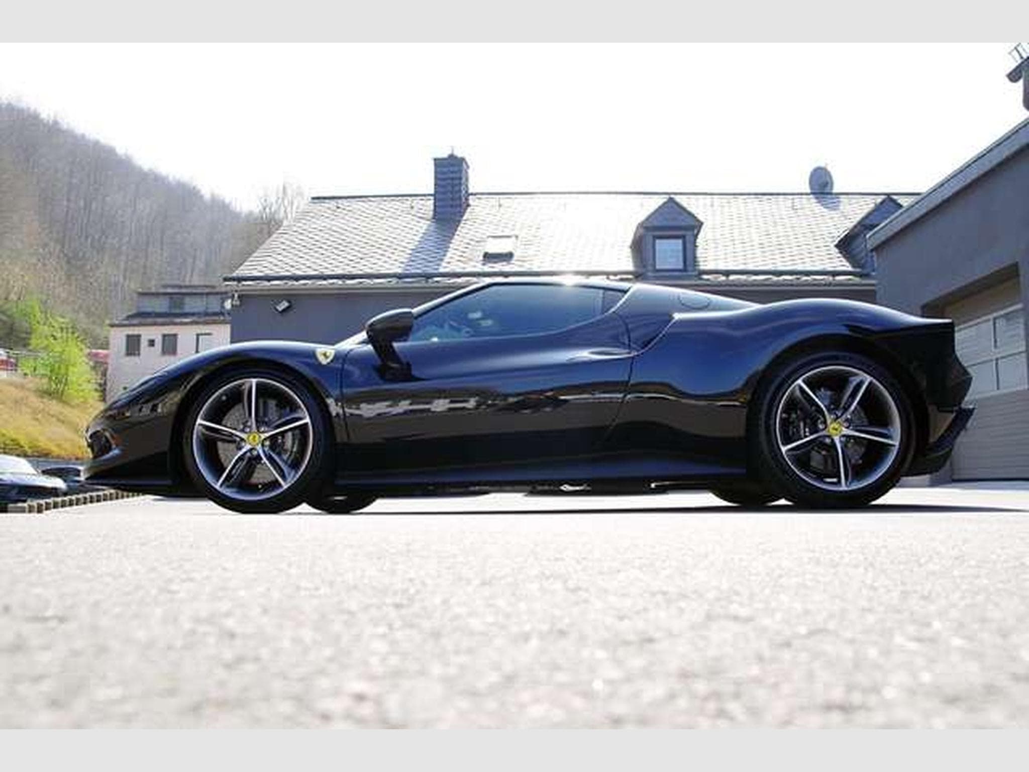 Ferrari 296 296 GTB*DaytonaRacingSeat,Lift,JBL,Carbon,Alkant (2024) - Photo 3