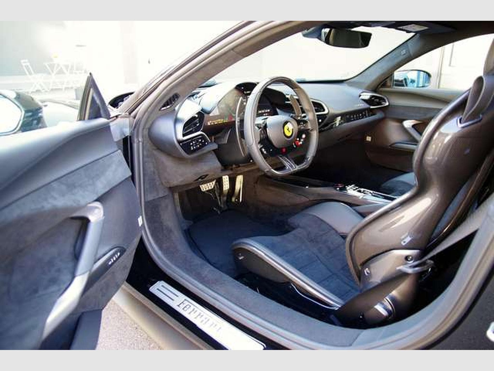 Ferrari 296 296 GTB*DaytonaRacingSeat,Lift,JBL,Carbon,Alkant (2024) - Photo 4