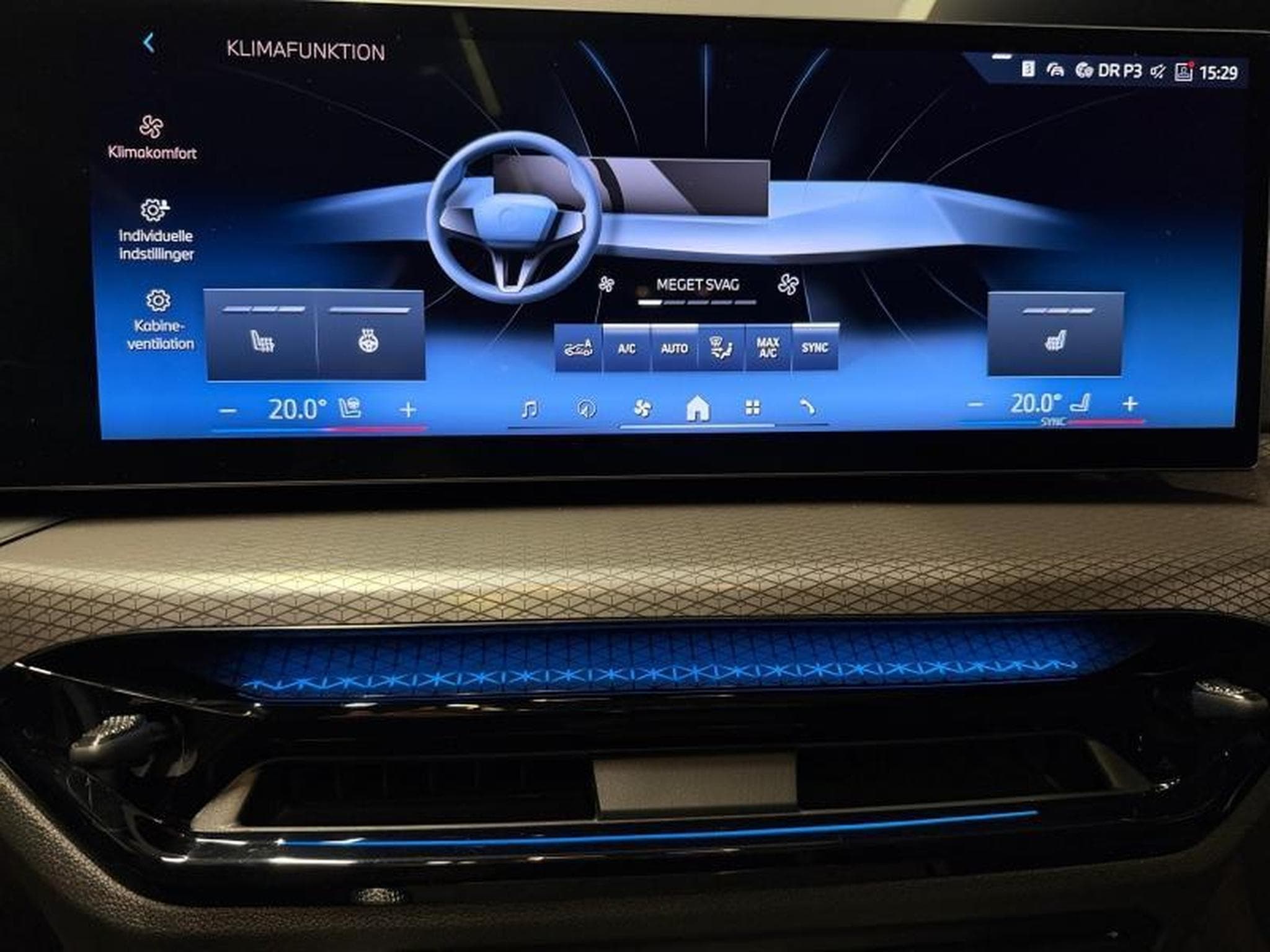 BMW 320 xDrive Touring (2025) - Foto 14