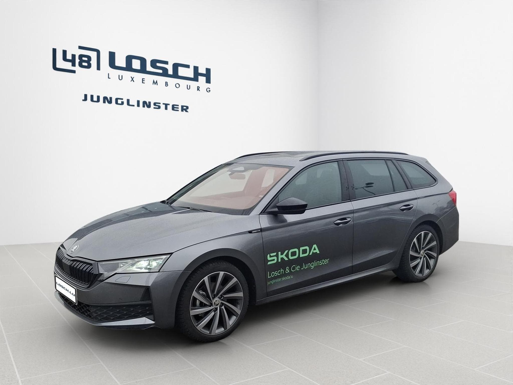 Skoda Octavia Combi Sportline (2026) - Photo 4