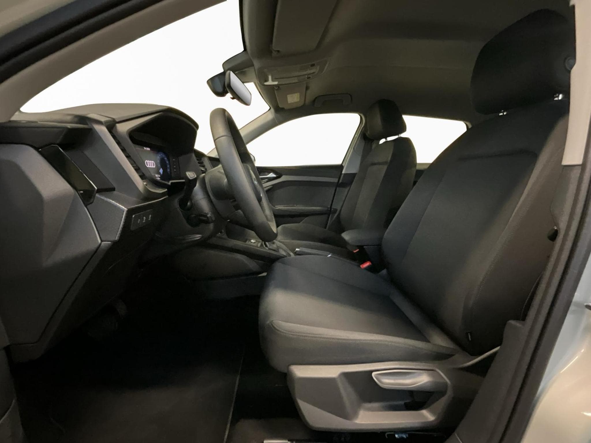 Audi A1 SB+Advanced+30TFSI+S-Tronic (2025) - Photo 9