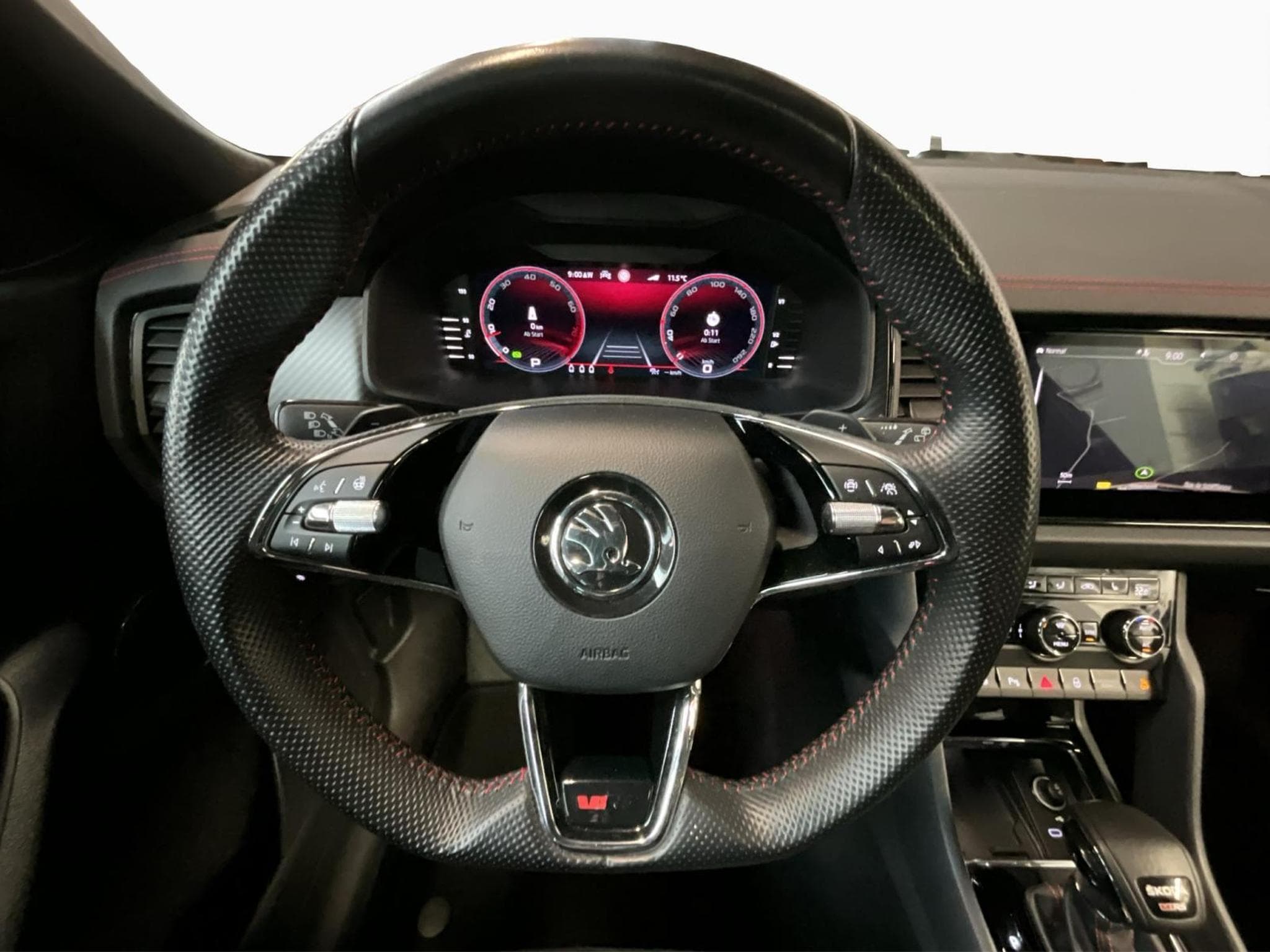 Skoda Kodiaq RS+DSG+4x4+Pano+AHK (2023) - Foto 10