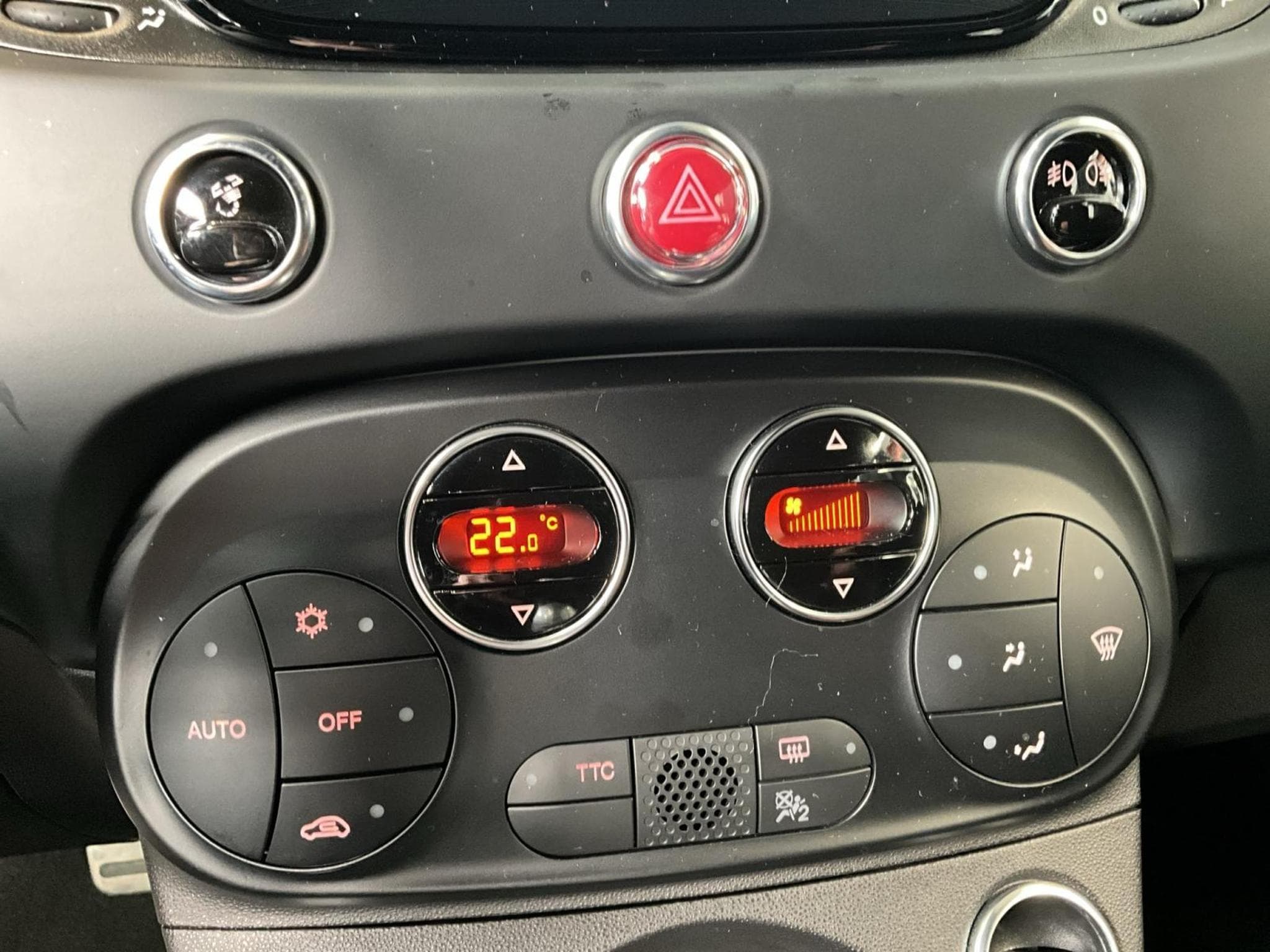 Abarth 695 Competitzione+sabelt+Navi (2023) - Foto 18