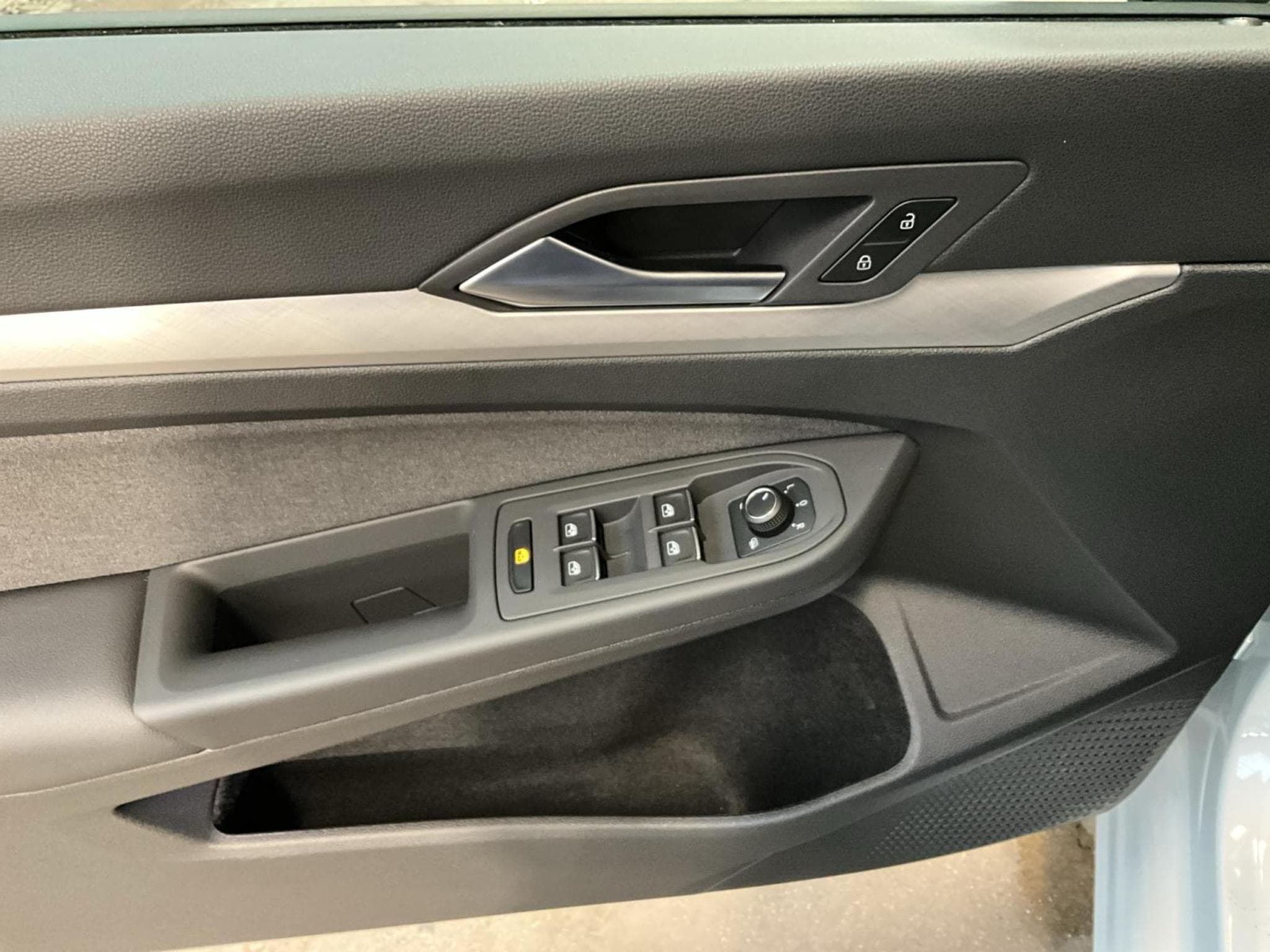 VW Golf Life+DSG+Navi (2025) - Foto 10