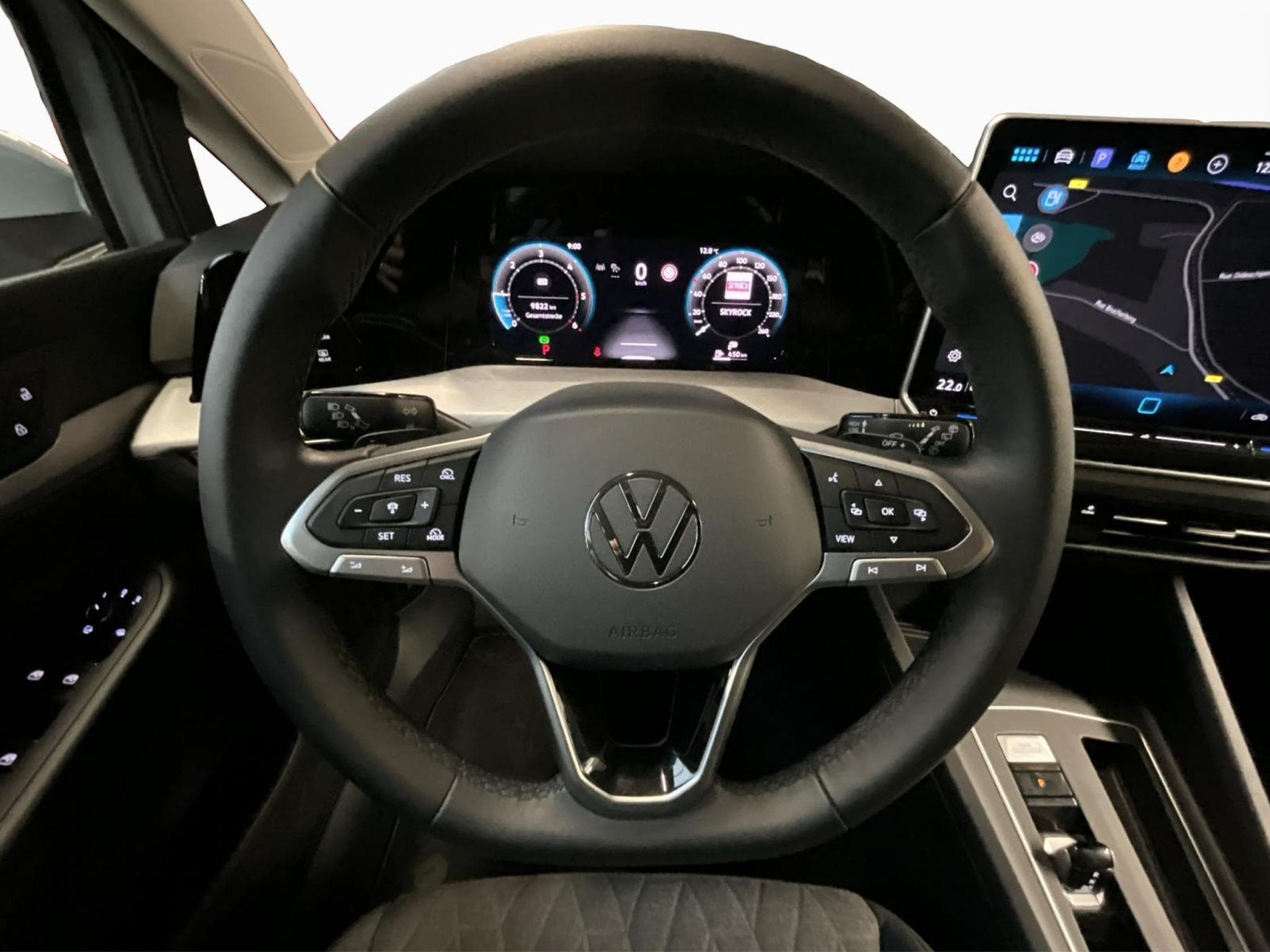 VW Golf Life+DSG+Navi (2025) - Foto 12