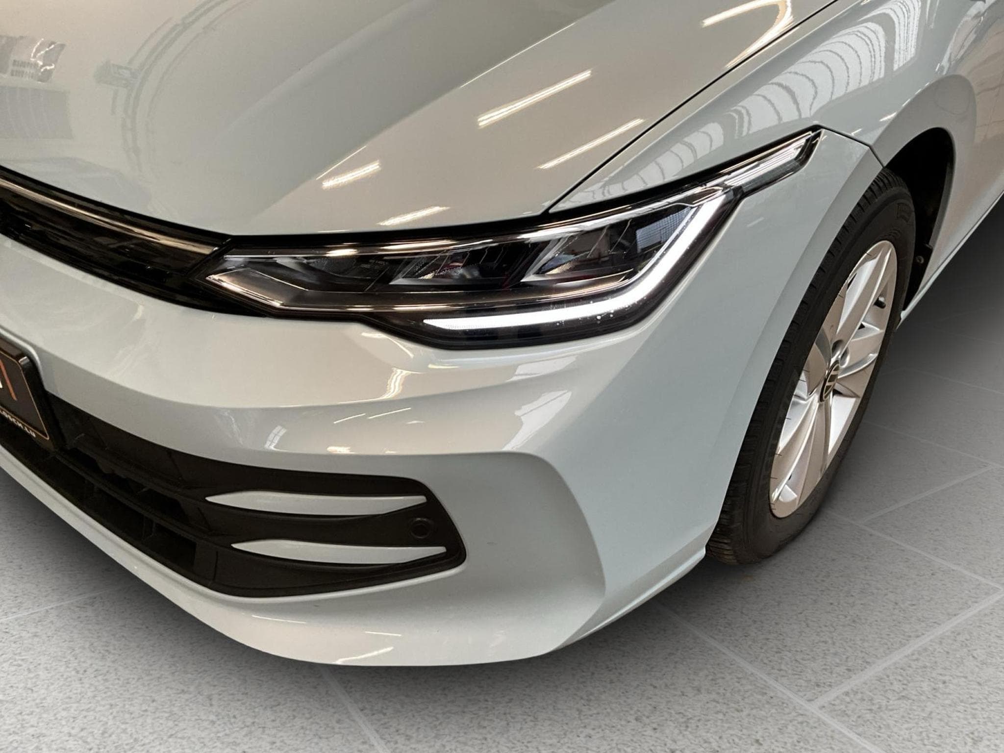 VW Golf Life+DSG+Navi (2025) - Foto 9