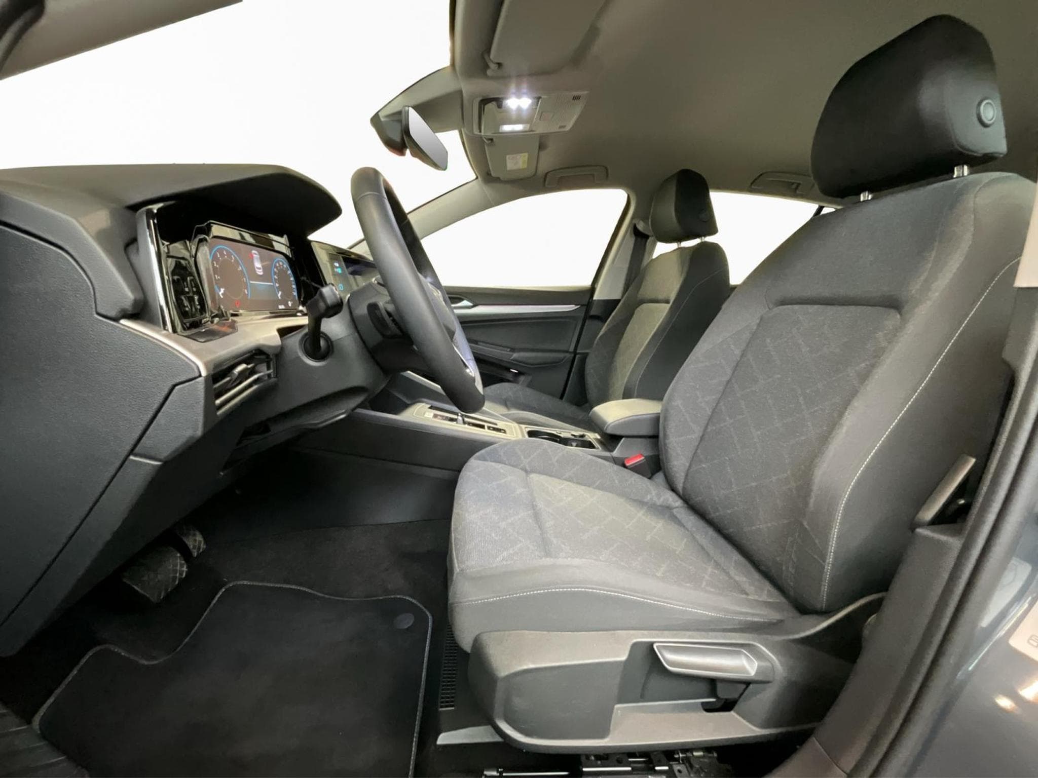 VW Golf Life+DSG+LED+DIGI+ (2024) - Foto 9