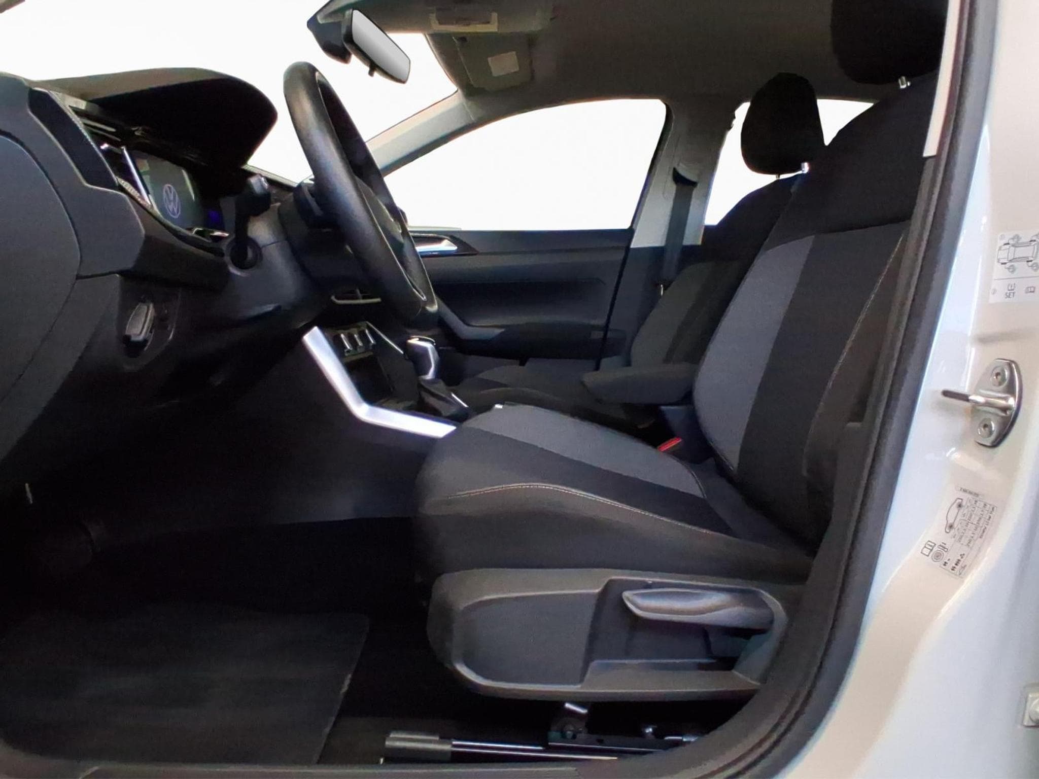 VW Polo Life+DSG+RearView+LED (2024) - Foto 9