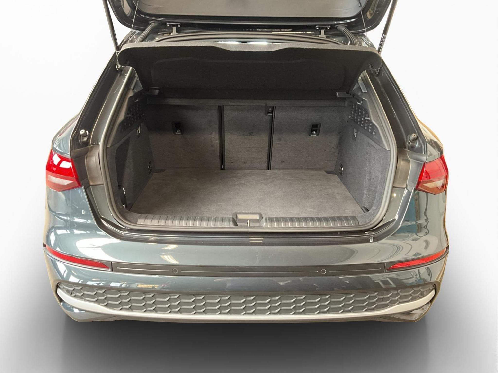 Audi A3 SB+Advanced+30TFSI+S-Tronic (2025) - Photo 21
