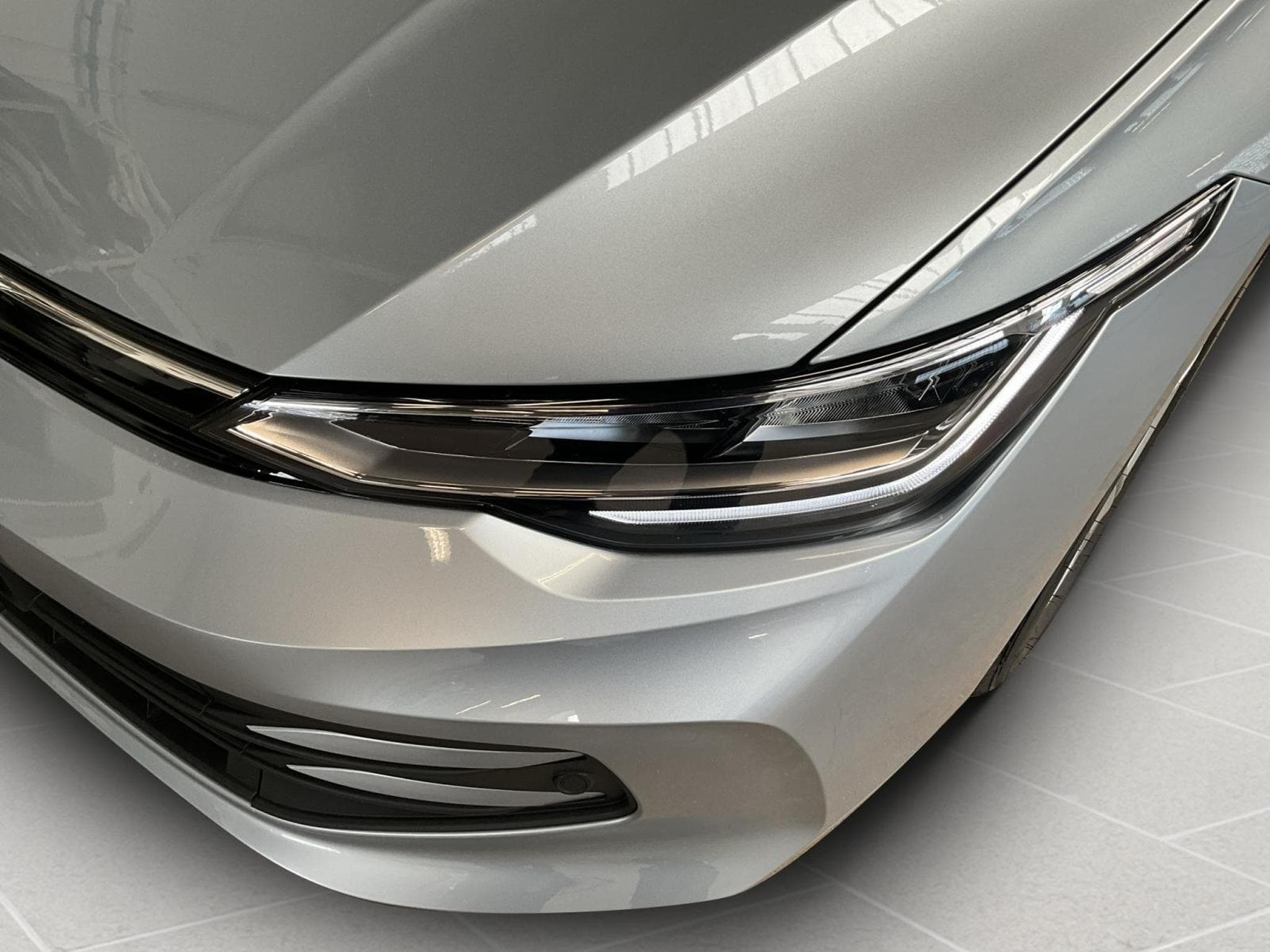 VW Golf Life+DSG+LED+Navi (2025) - Photo 9