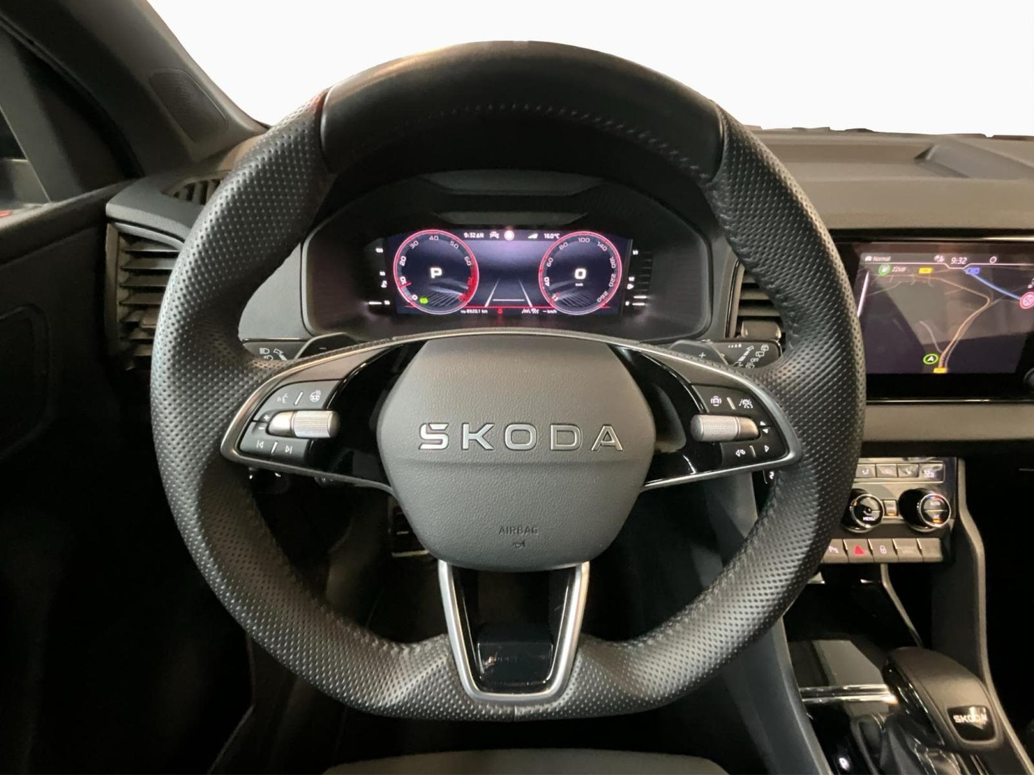 Skoda Karoq Sportline+DSG+Navi+LED (2025) - Photo 10