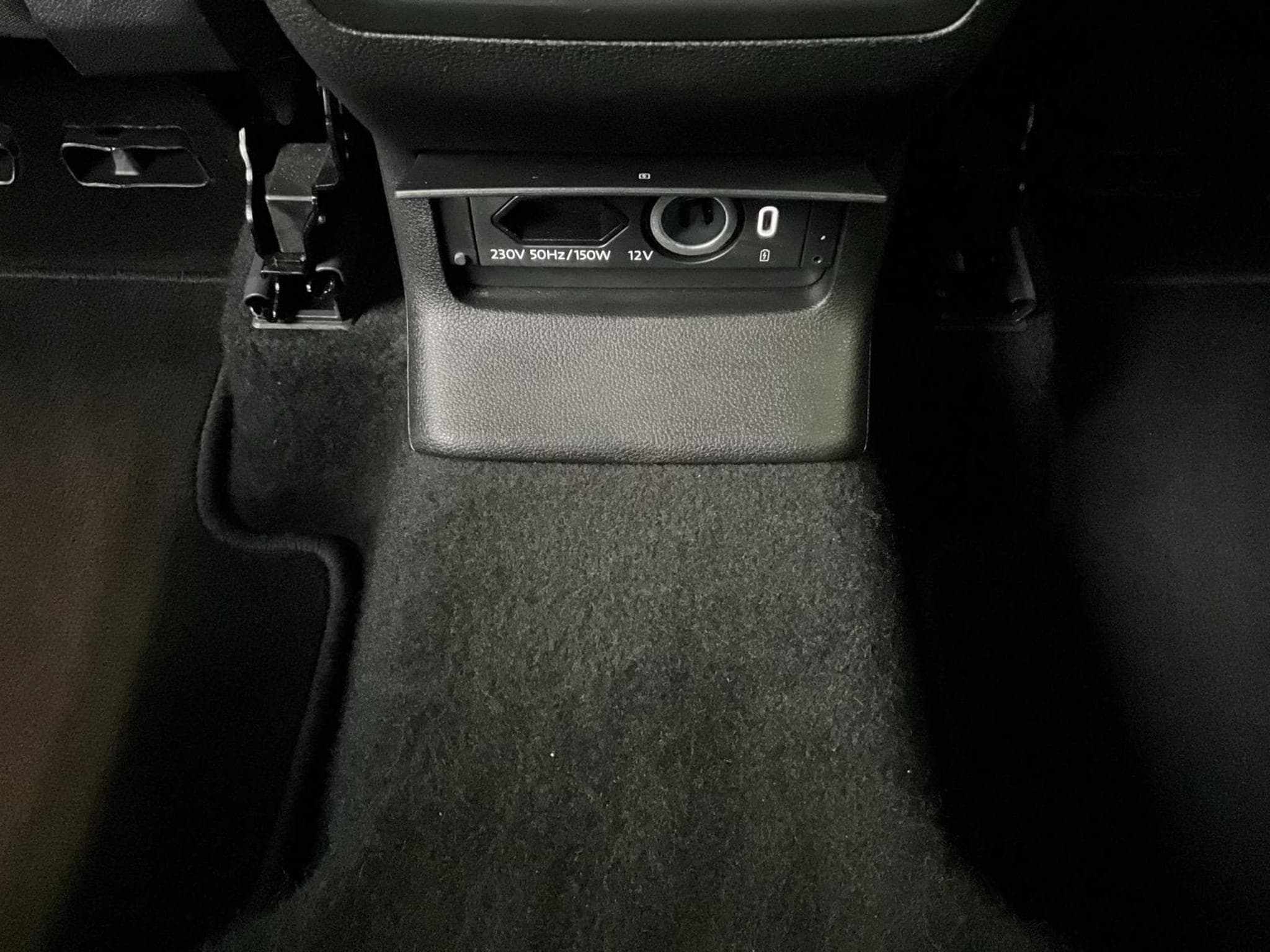 Skoda Karoq Sportline+DSG+Navi+LED (2025) - Photo 21