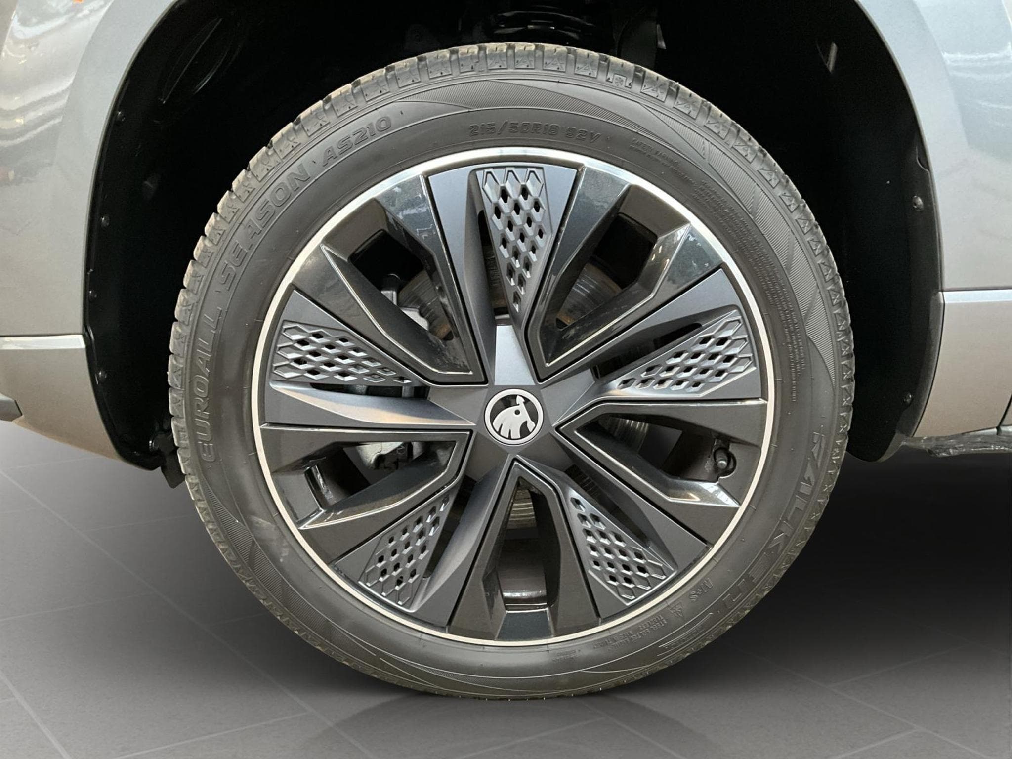 Skoda Karoq Sportline+DSG+Navi+LED (2025) - Photo 8