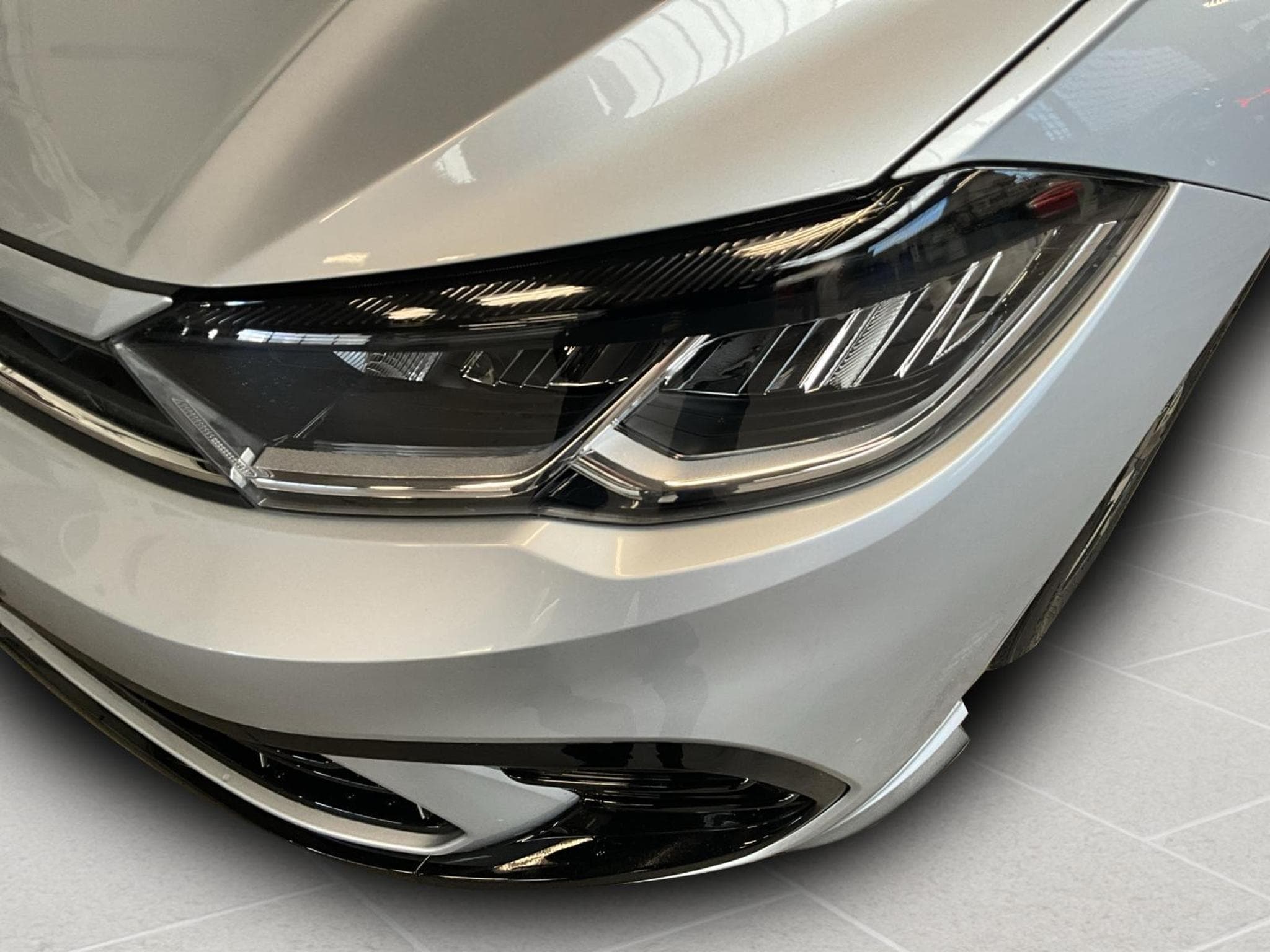 VW Polo R-Line+DSG+Led+Carplay (2025) - Foto 9