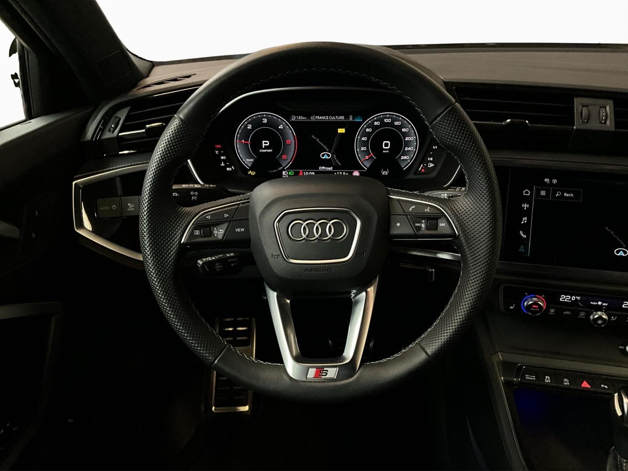 Audi Q3 SB+S-Line+35TDI+S-Tronic+P.Premium (2025) - Foto 10