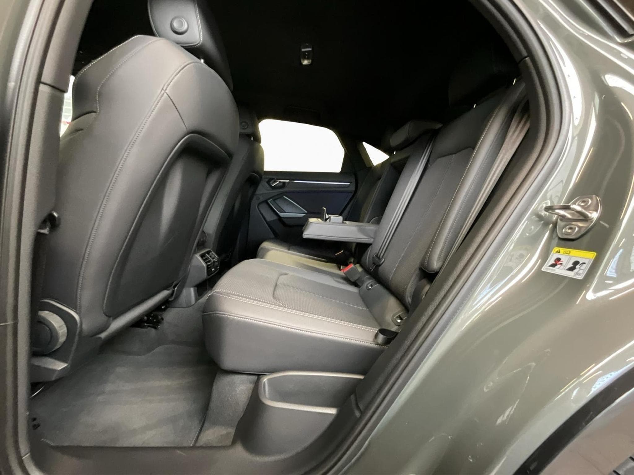 Audi Q3 SB+S-Line+35TDI+S-Tronic+P.Premium (2025) - Foto 15