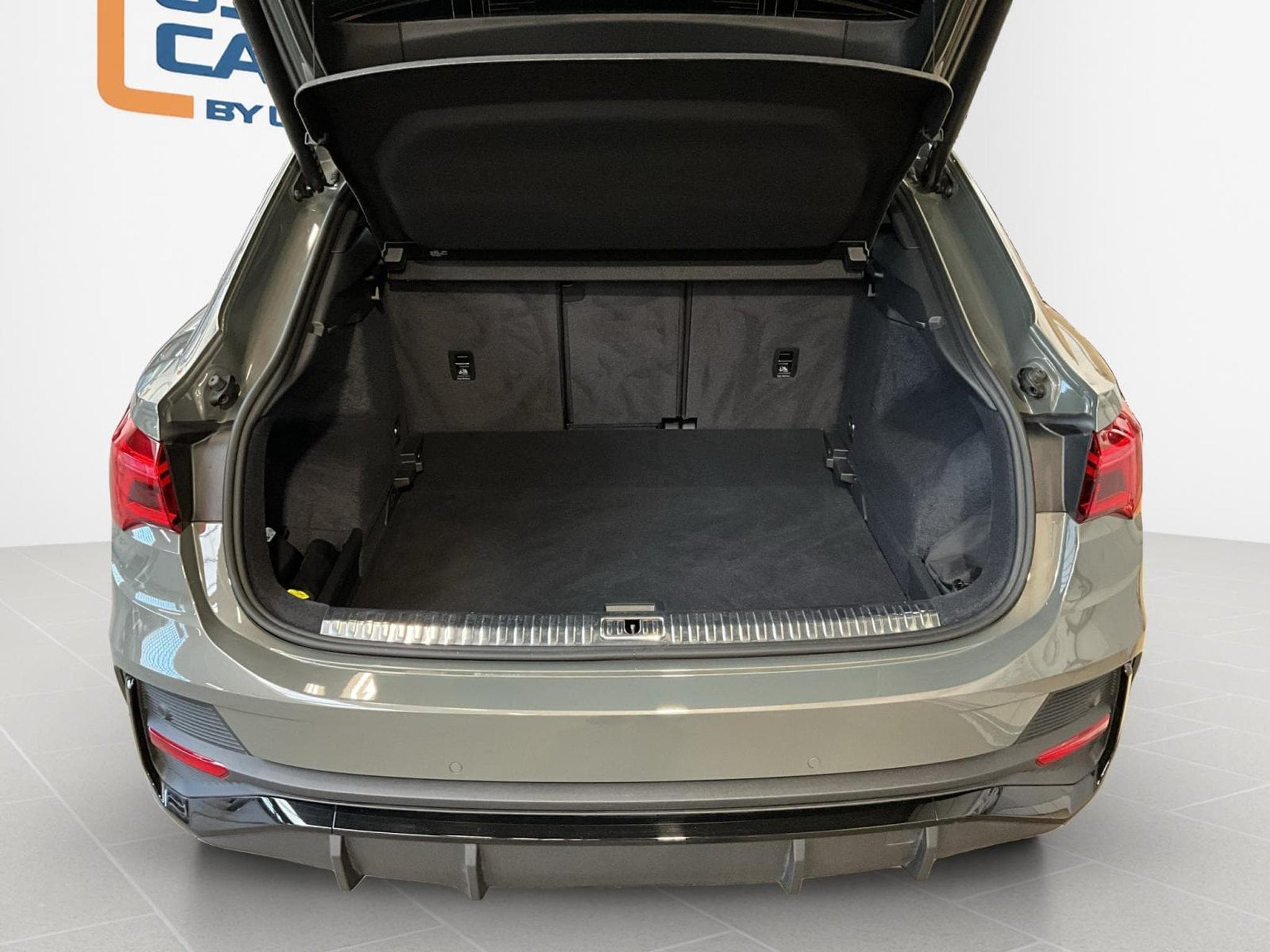 Audi Q3 SB+S-Line+35TDI+S-Tronic+P.Premium (2025) - Foto 16