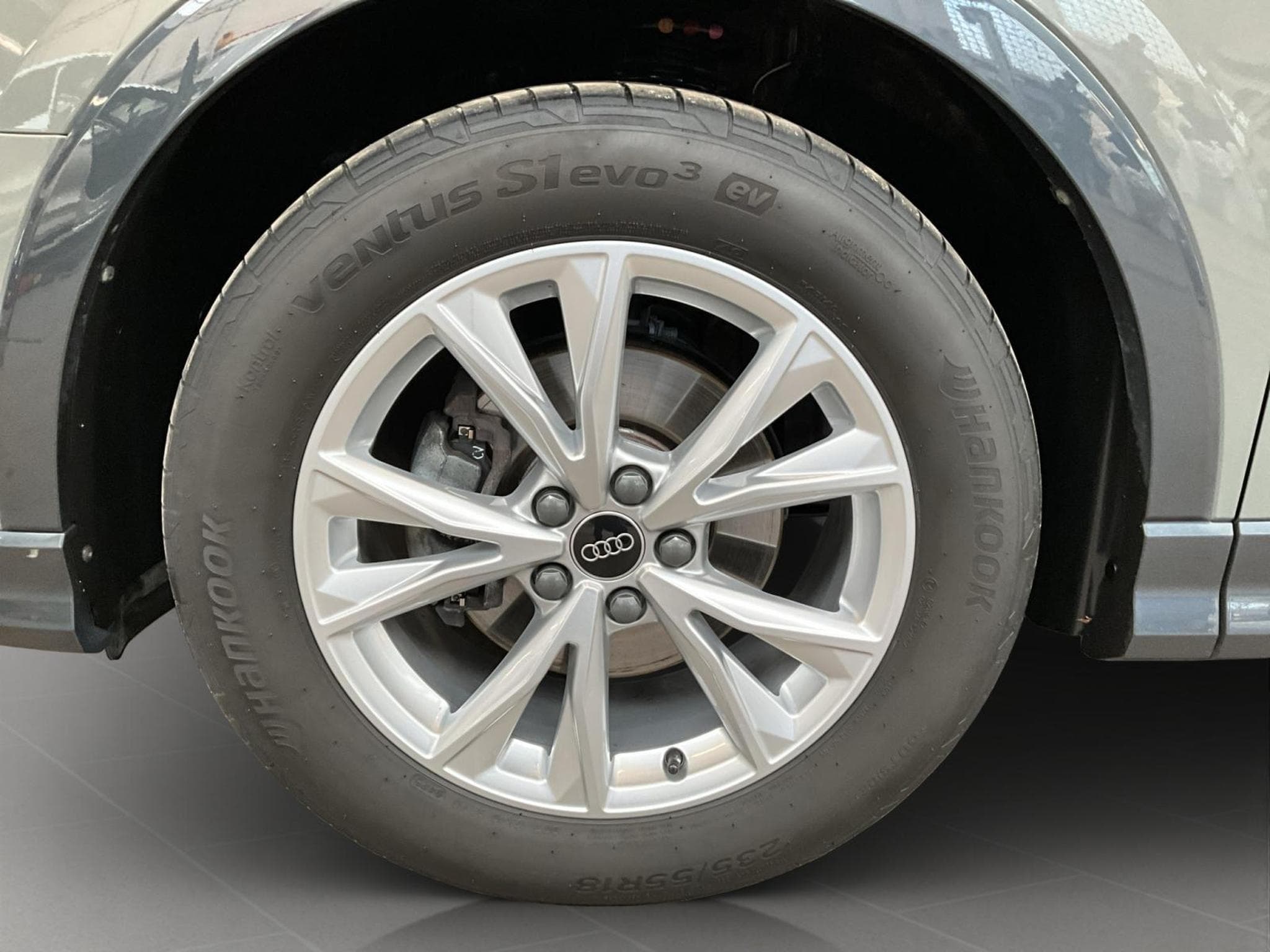 Audi Q3 SB+S-Line+35TDI+S-Tronic+P.Premium (2025) - Foto 8