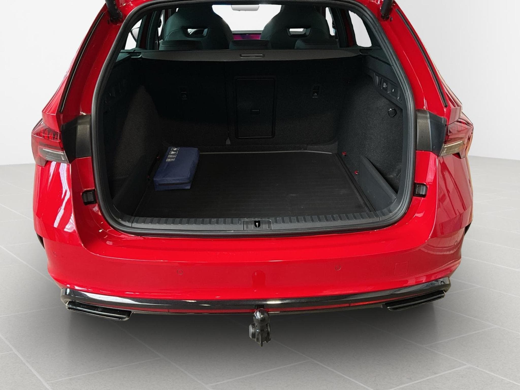 Skoda Octavia RS+DSG+Pano+AHK+Stand-H (2025) - Foto 17