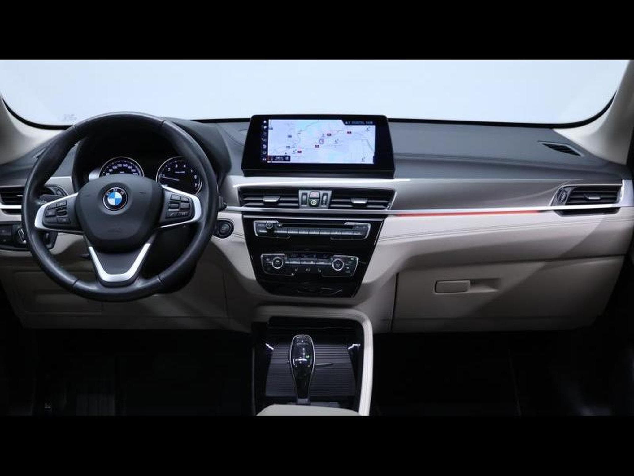 BMW X1 20i xDrive xLine Steptronic (2020) - Foto 14