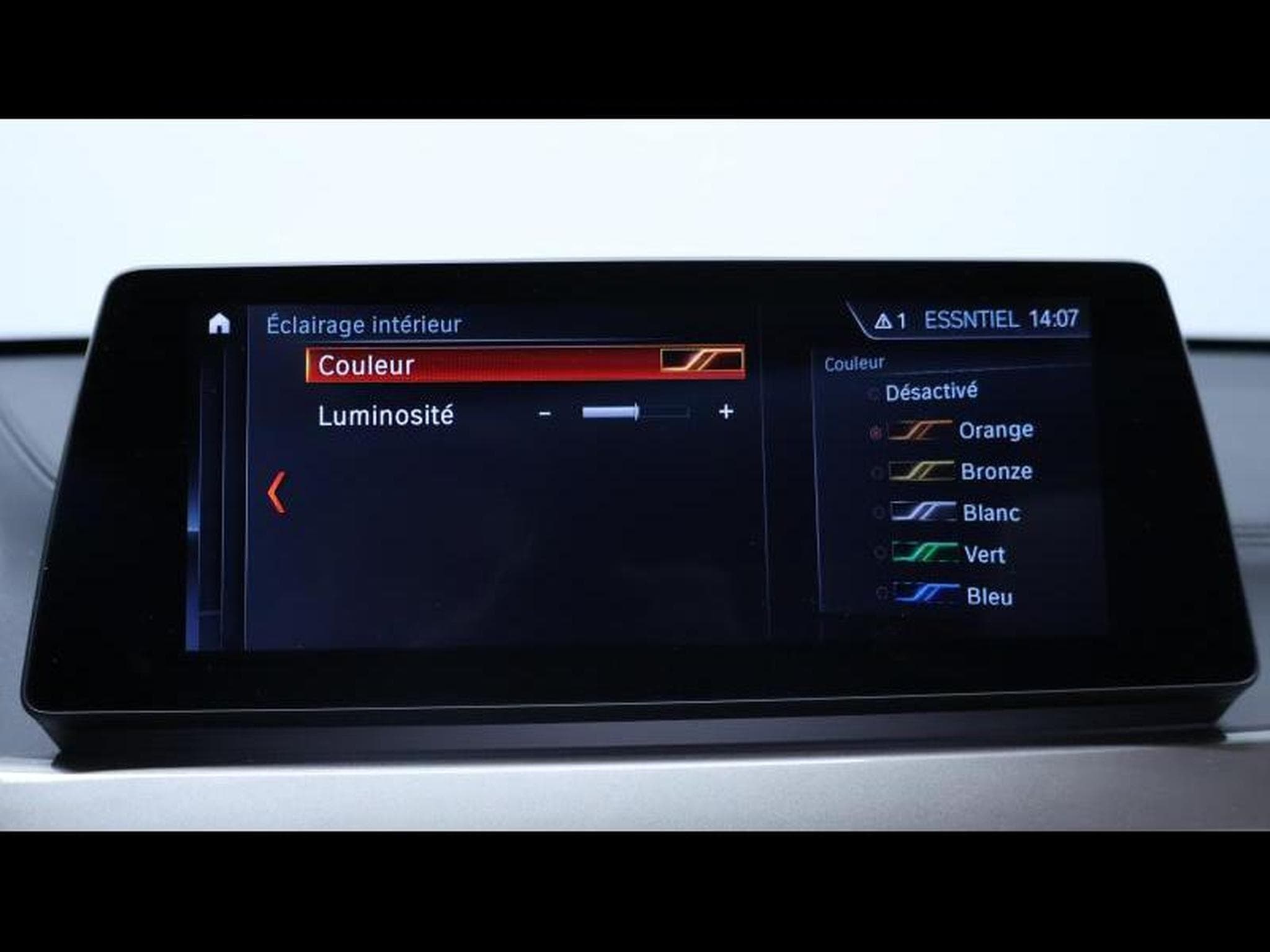 BMW X1 20i xDrive xLine Steptronic (2020) - Foto 23