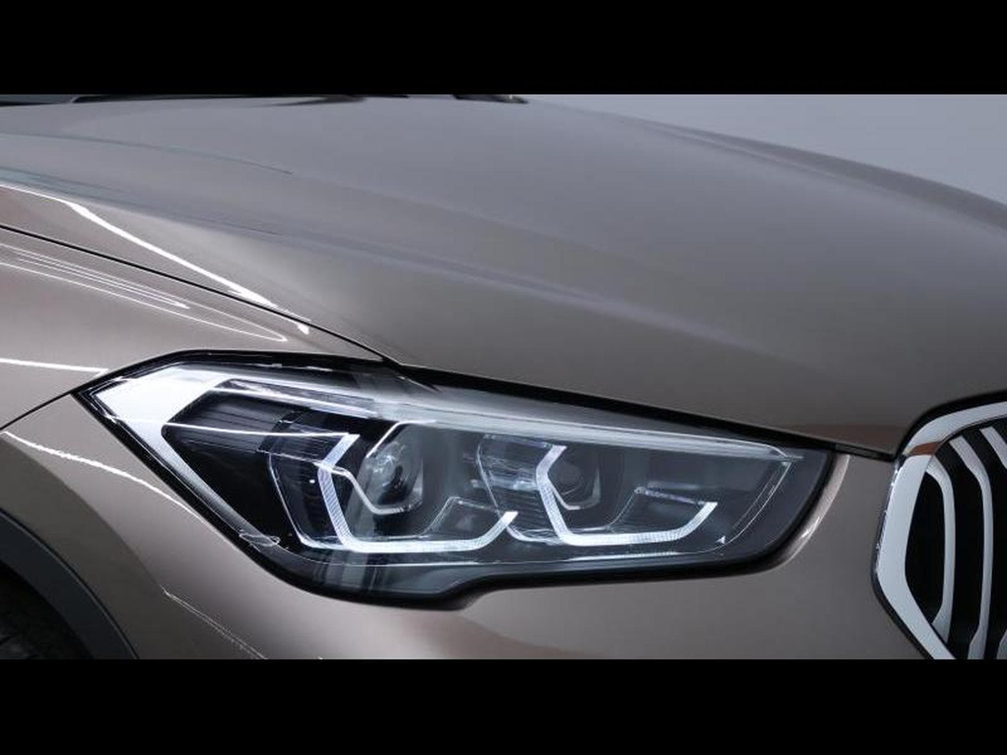 BMW X1 20i xDrive xLine Steptronic (2020) - Foto 8