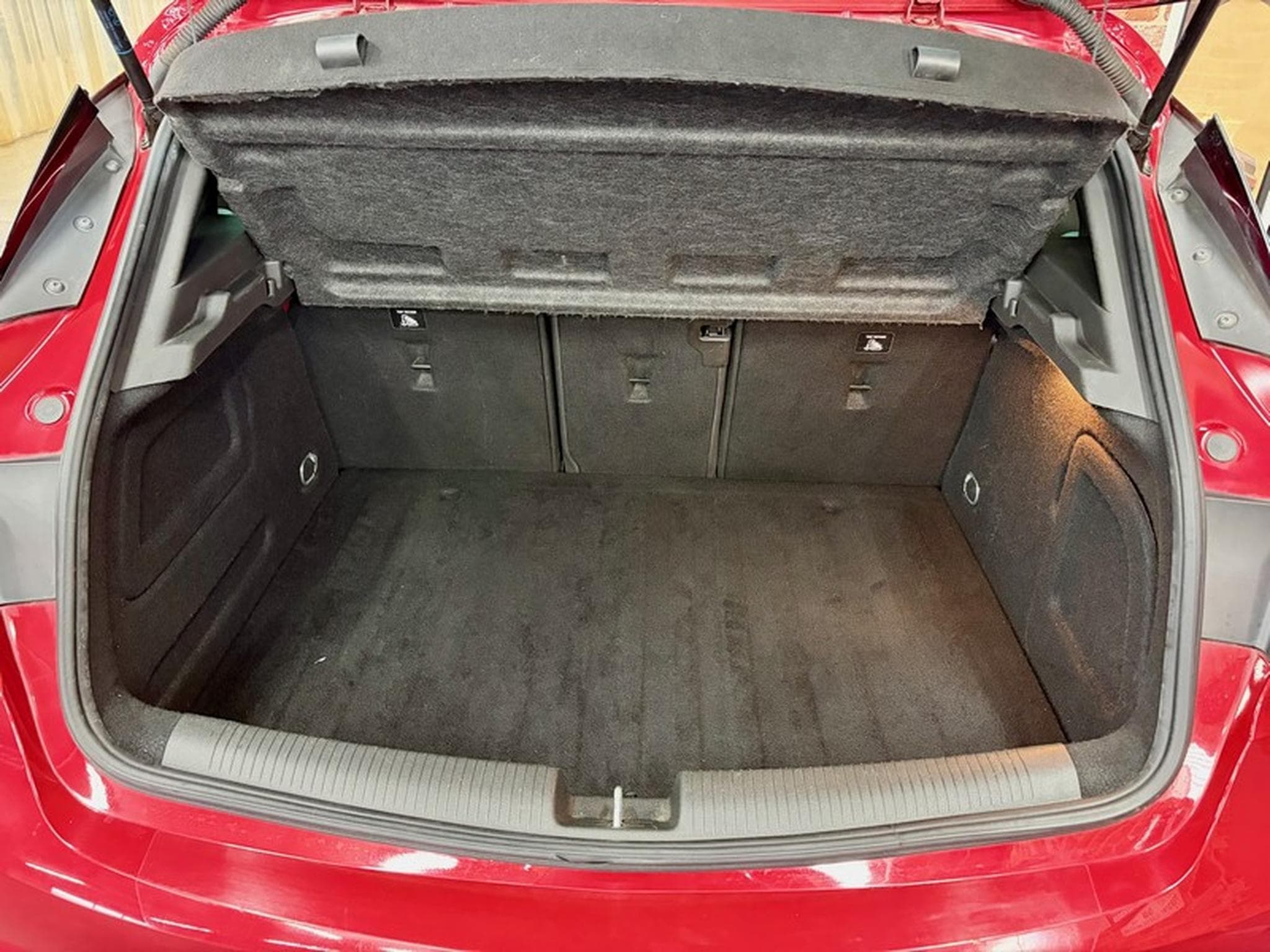 Opel Astra Astra 1.2 Turbo 145cv SPORT (2021) - Foto 7