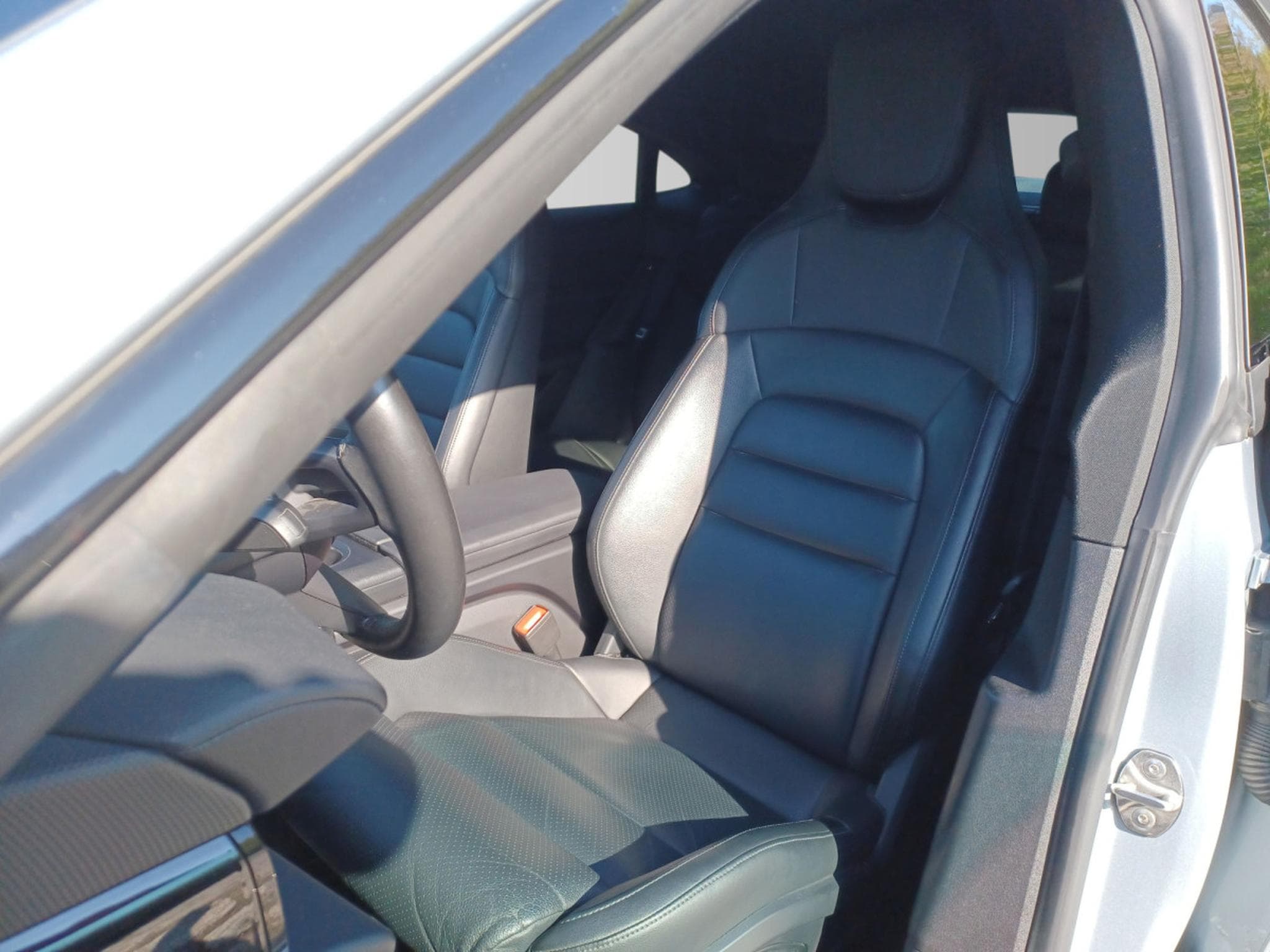 Porsche Taycan 4S (2022) - Photo 7