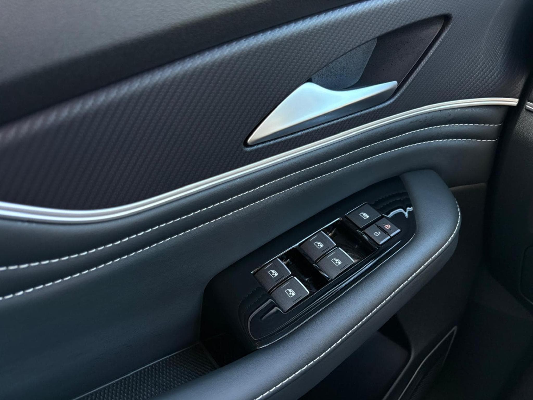 Forthing T5 EVO 1.5 TURBO AUTO FULL OPTIONS (2026) - Photo 13