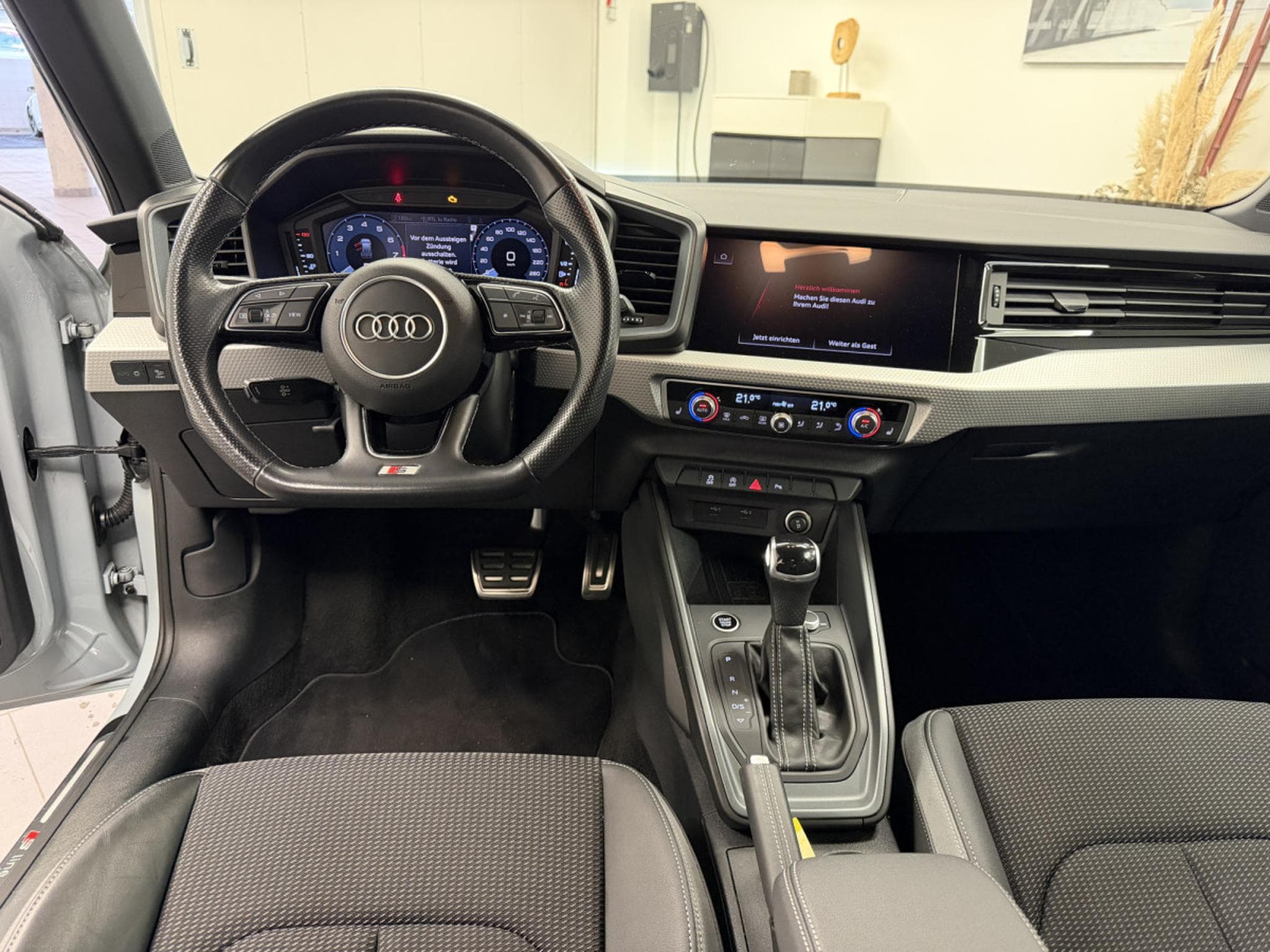 Audi A1 Sportback S line 30 TFSI 110 CV  / 81 kW S tronic (2021) - Photo 5