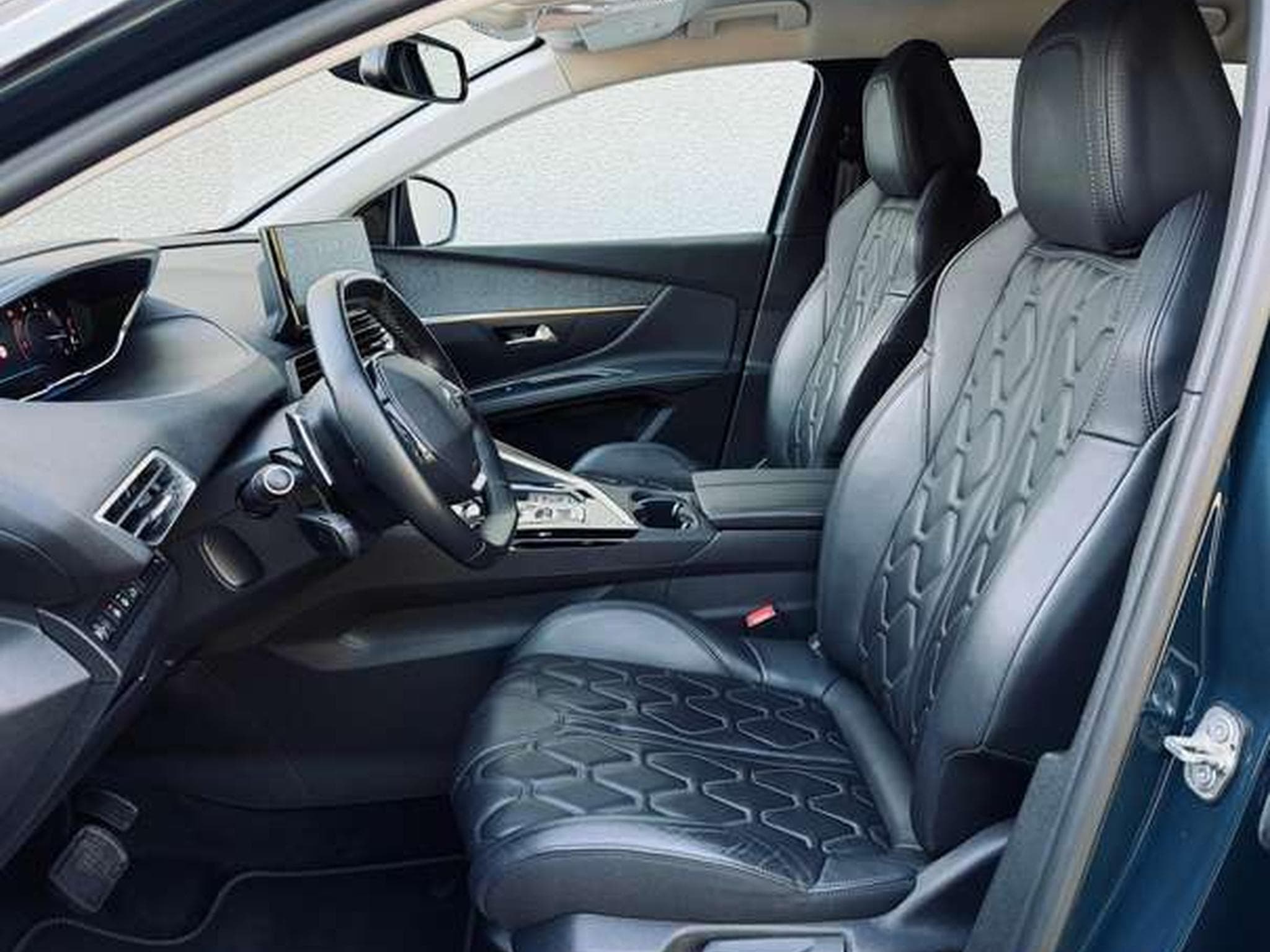 Peugeot 5008 5008 1.5 BlueHDi Allure Pack (2021) - Photo 13