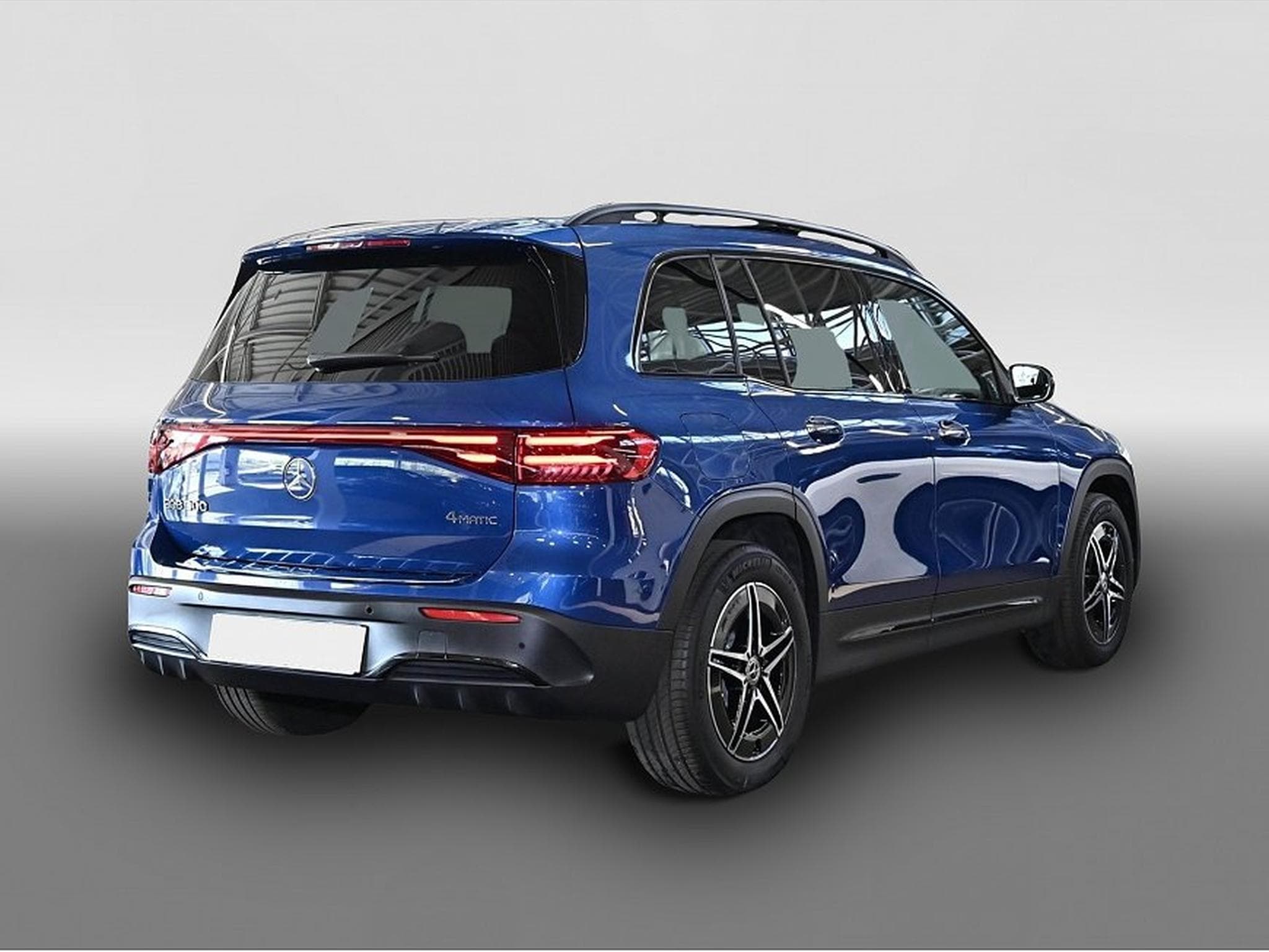 Mercedes EQB (2025) - Photo 3