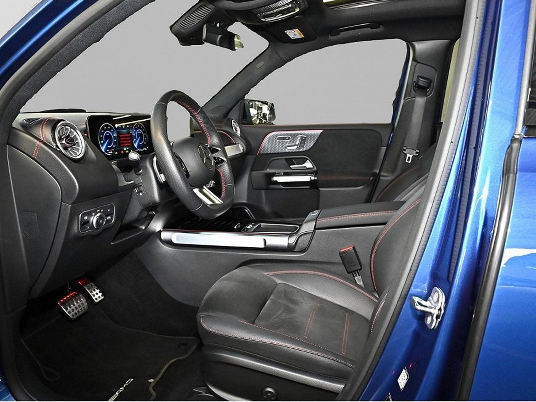 Mercedes EQB (2025) - Photo 6