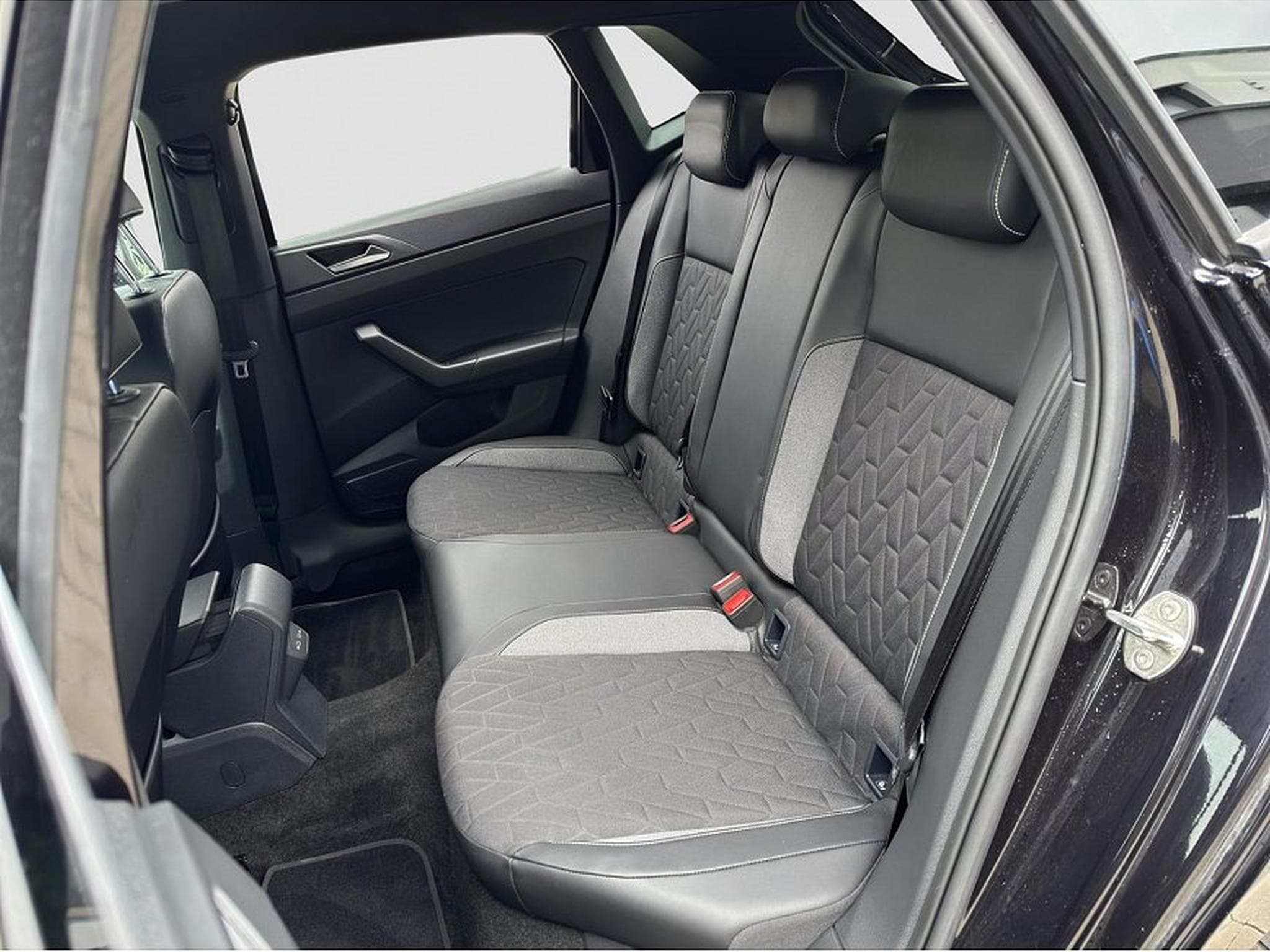 VW Polo (2025) - Photo 17