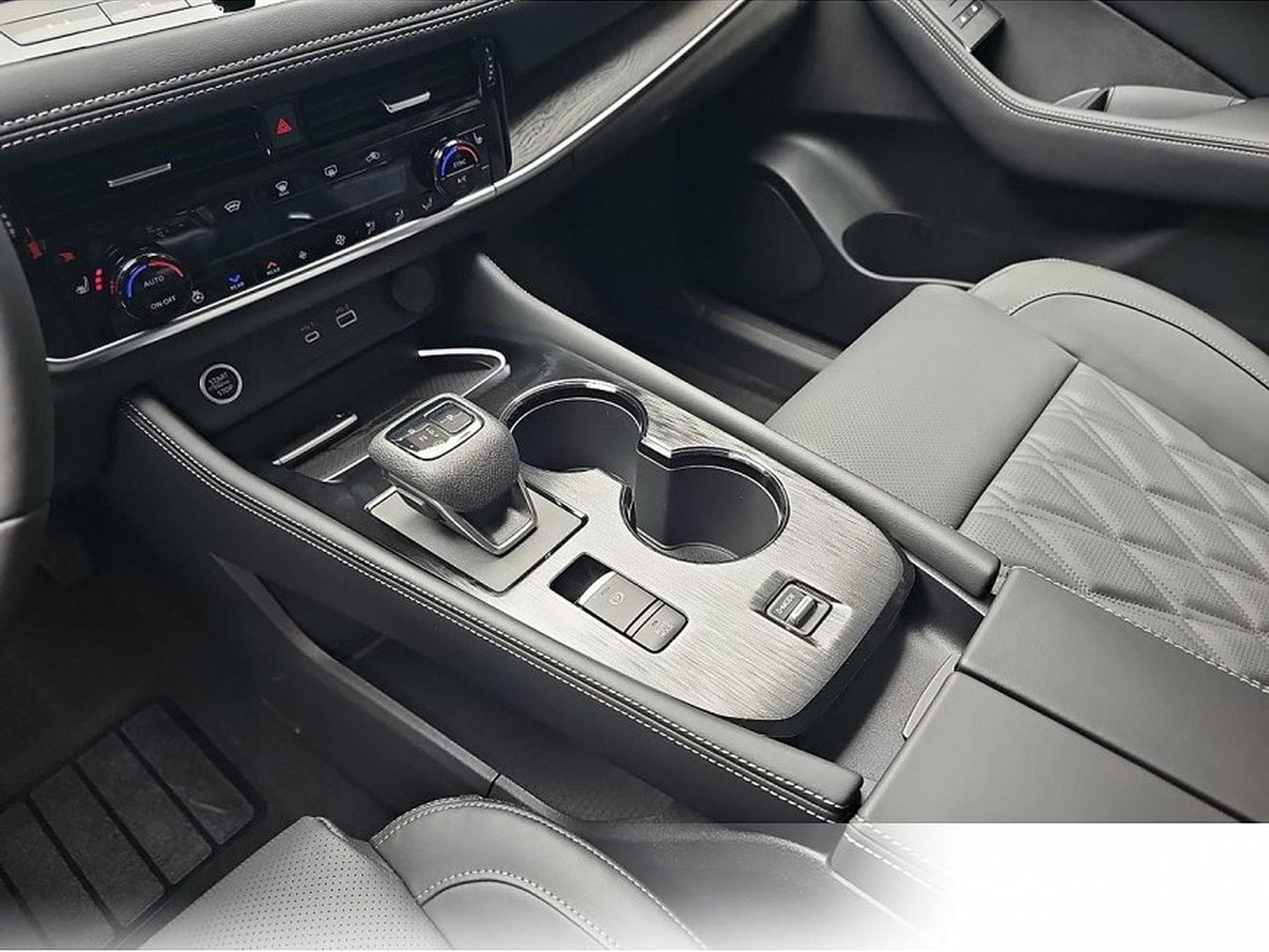 Nissan X-Trail (2026) - Photo 11