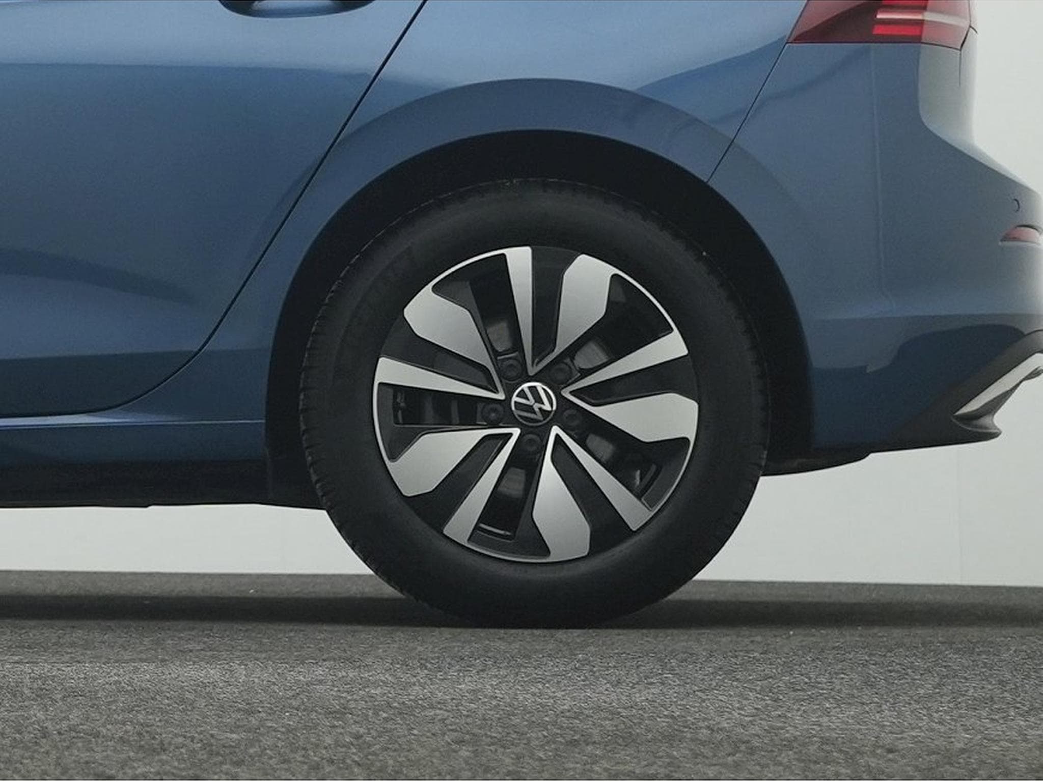 VW Golf (2025) - Photo 22