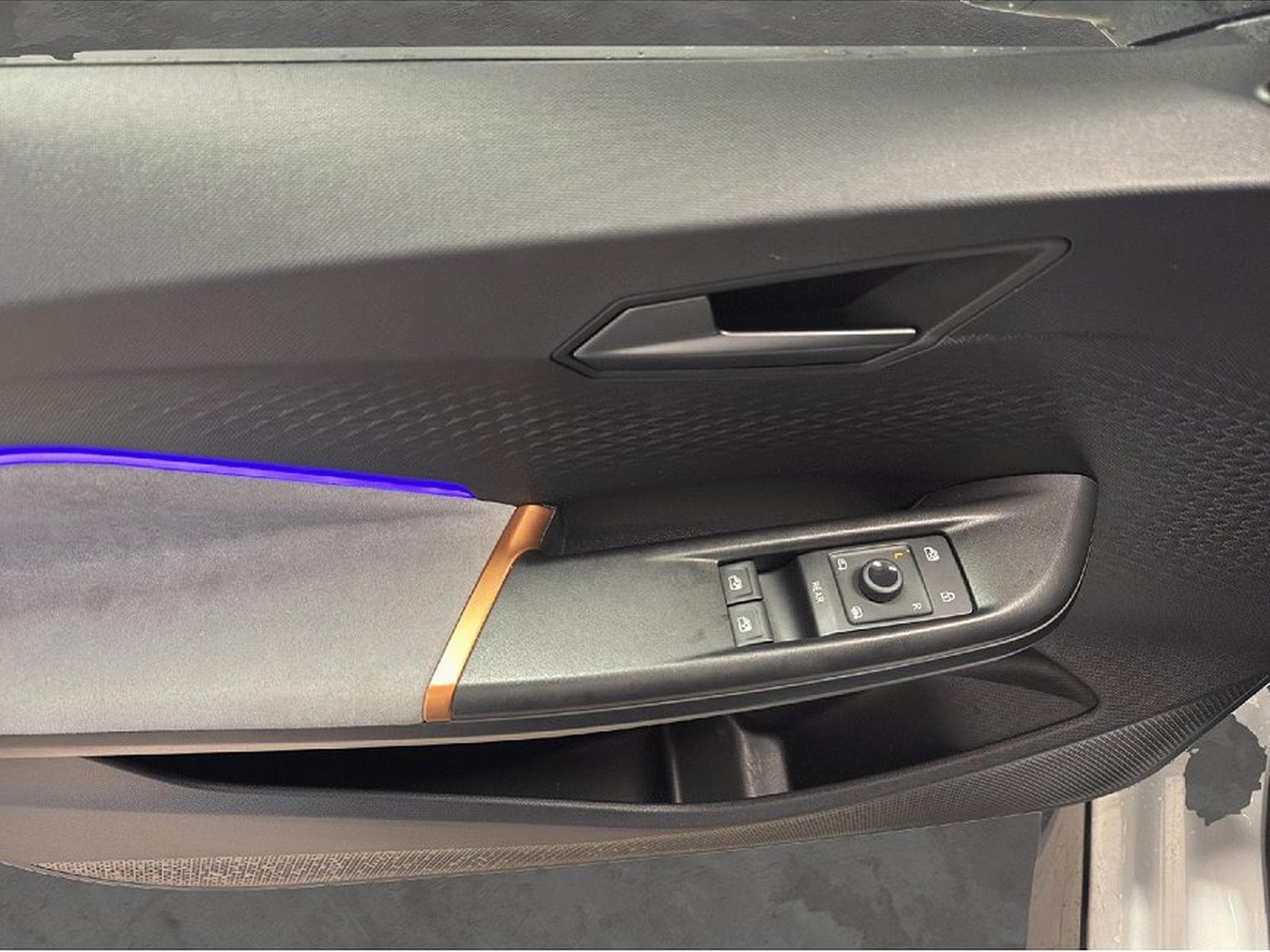 Cupra Born (2025) - Photo 10