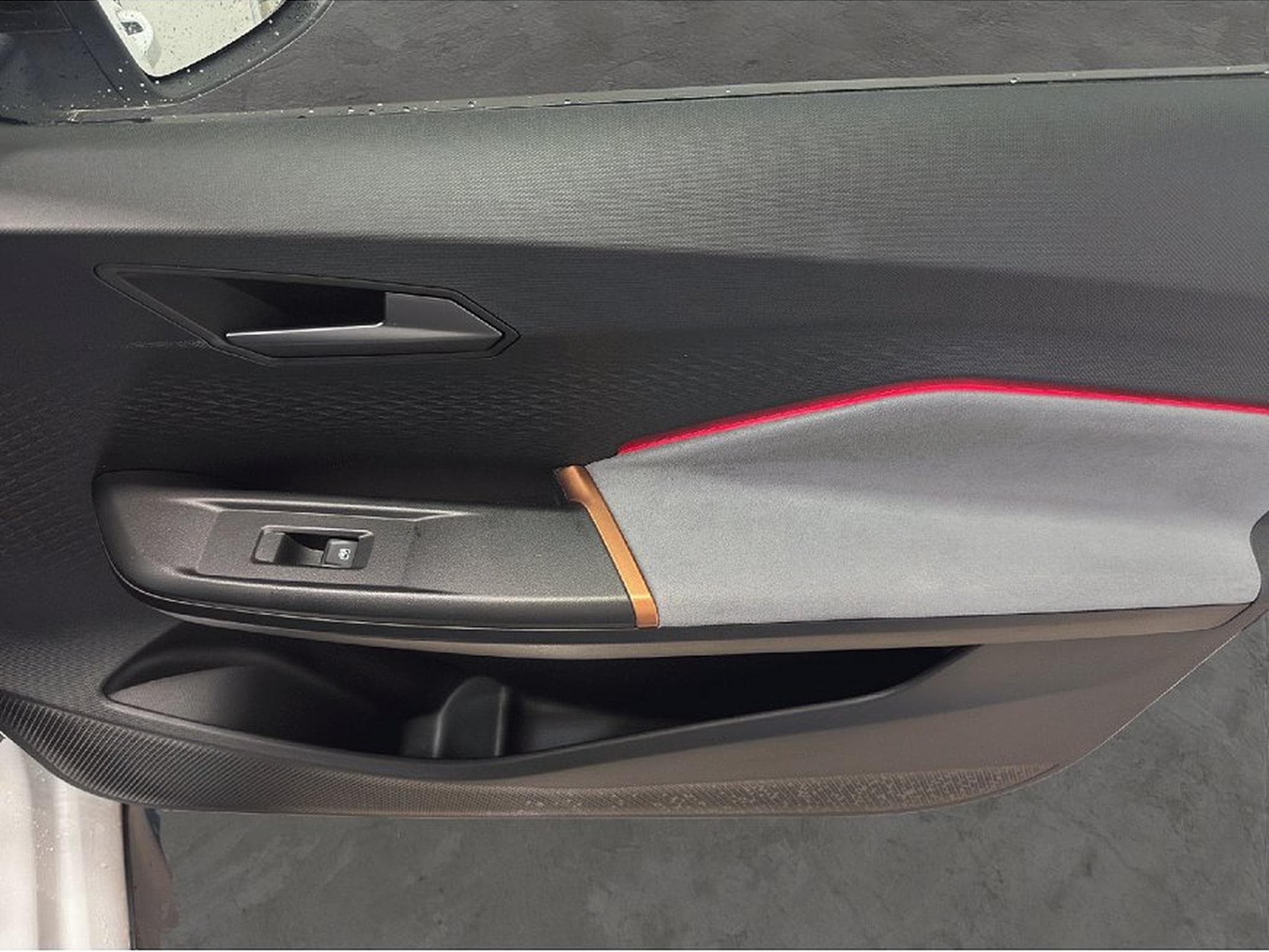 Cupra Born (2025) - Photo 19