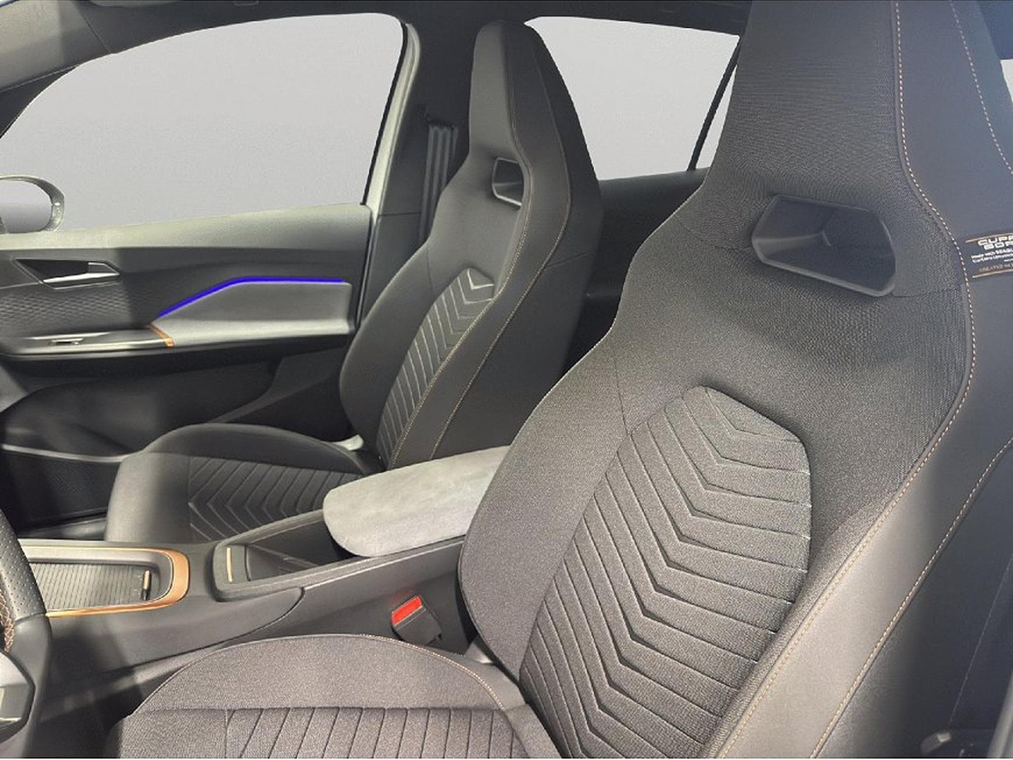 Cupra Born (2025) - Photo 9