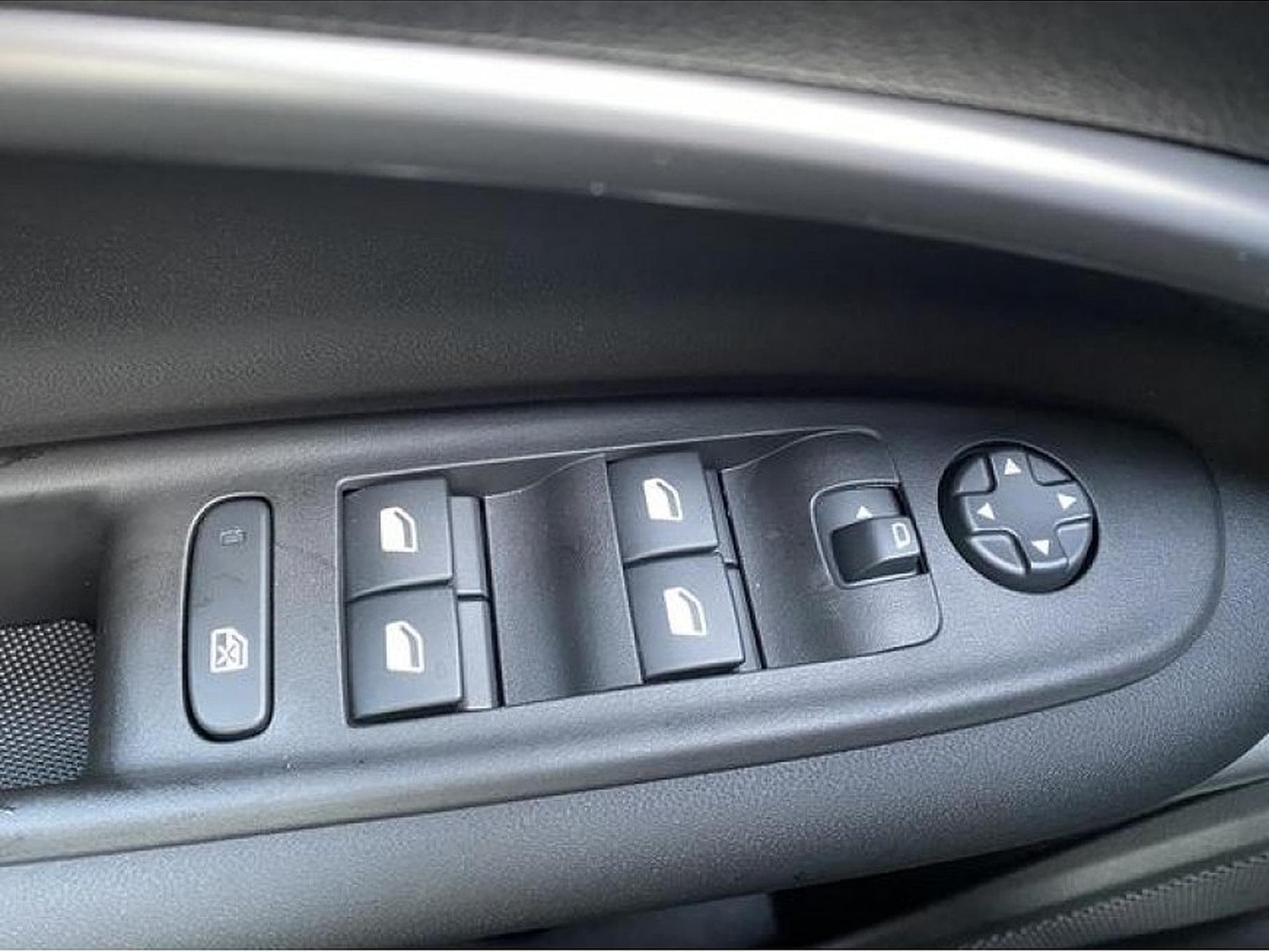 Jeep Wrangler (2026) - Photo 17