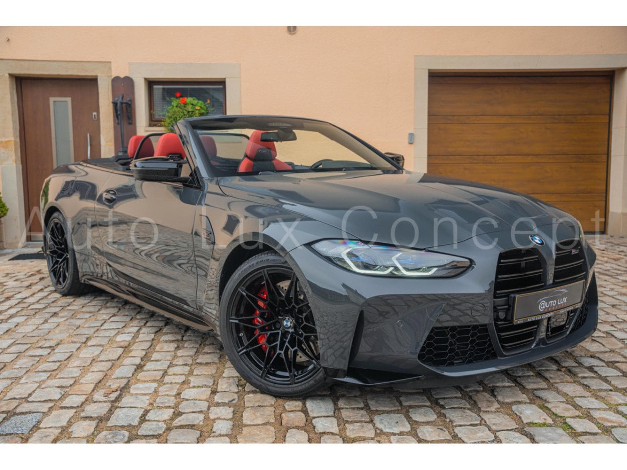 BMW M4 Competition M xDrive Cabriolet (2022) - Photo 2