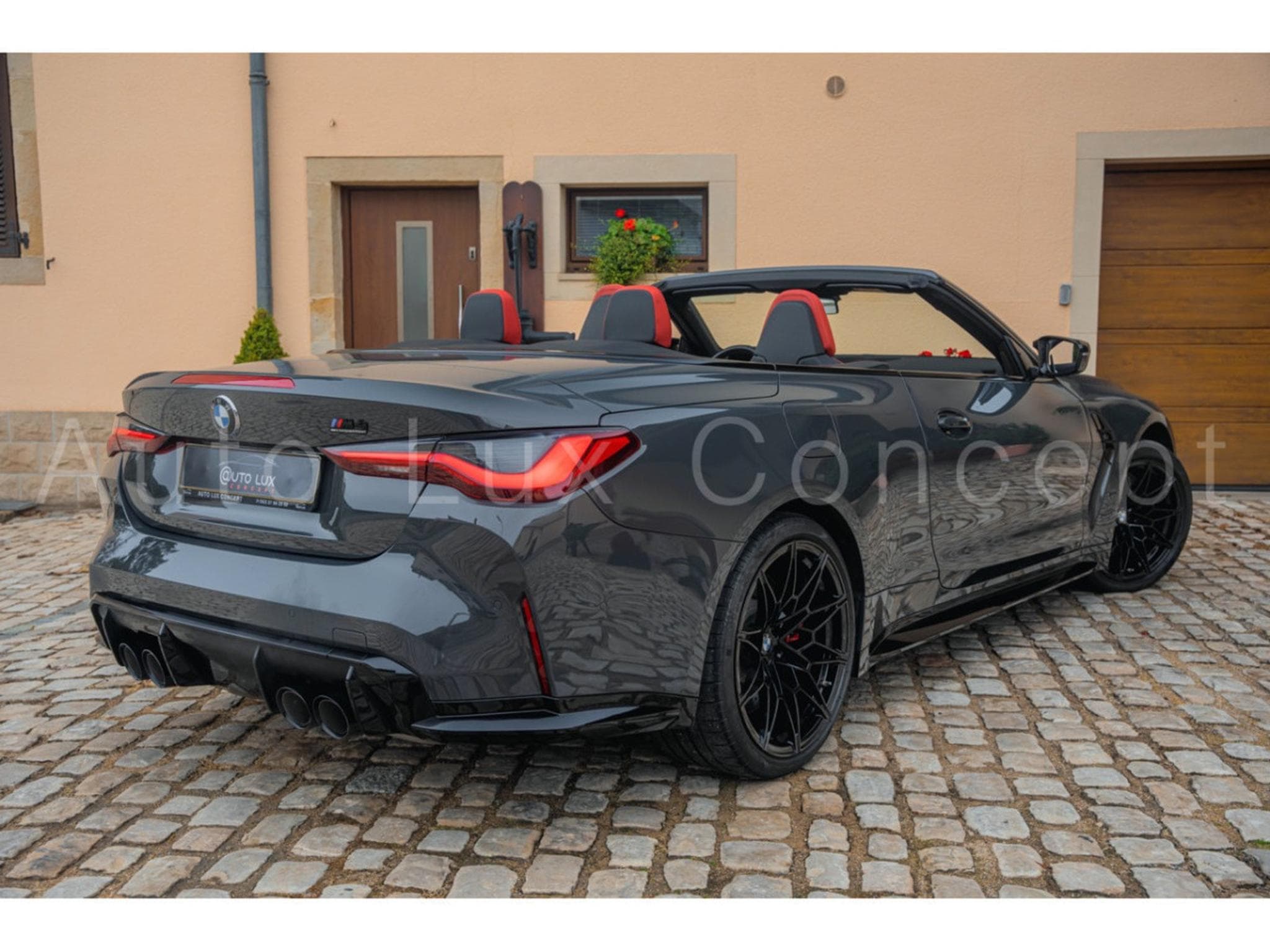 BMW M4 Competition M xDrive Cabriolet (2022) - Photo 3