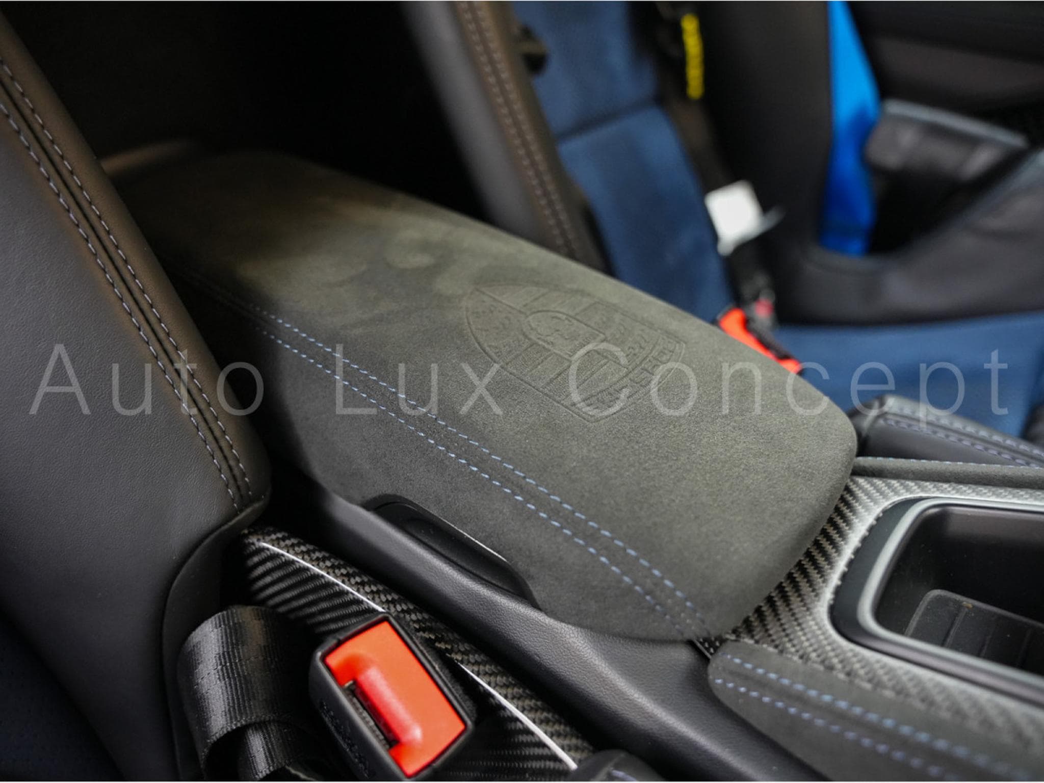 Porsche Cayman 718 GT4 RS Pack Weissach (2023) - Photo 26