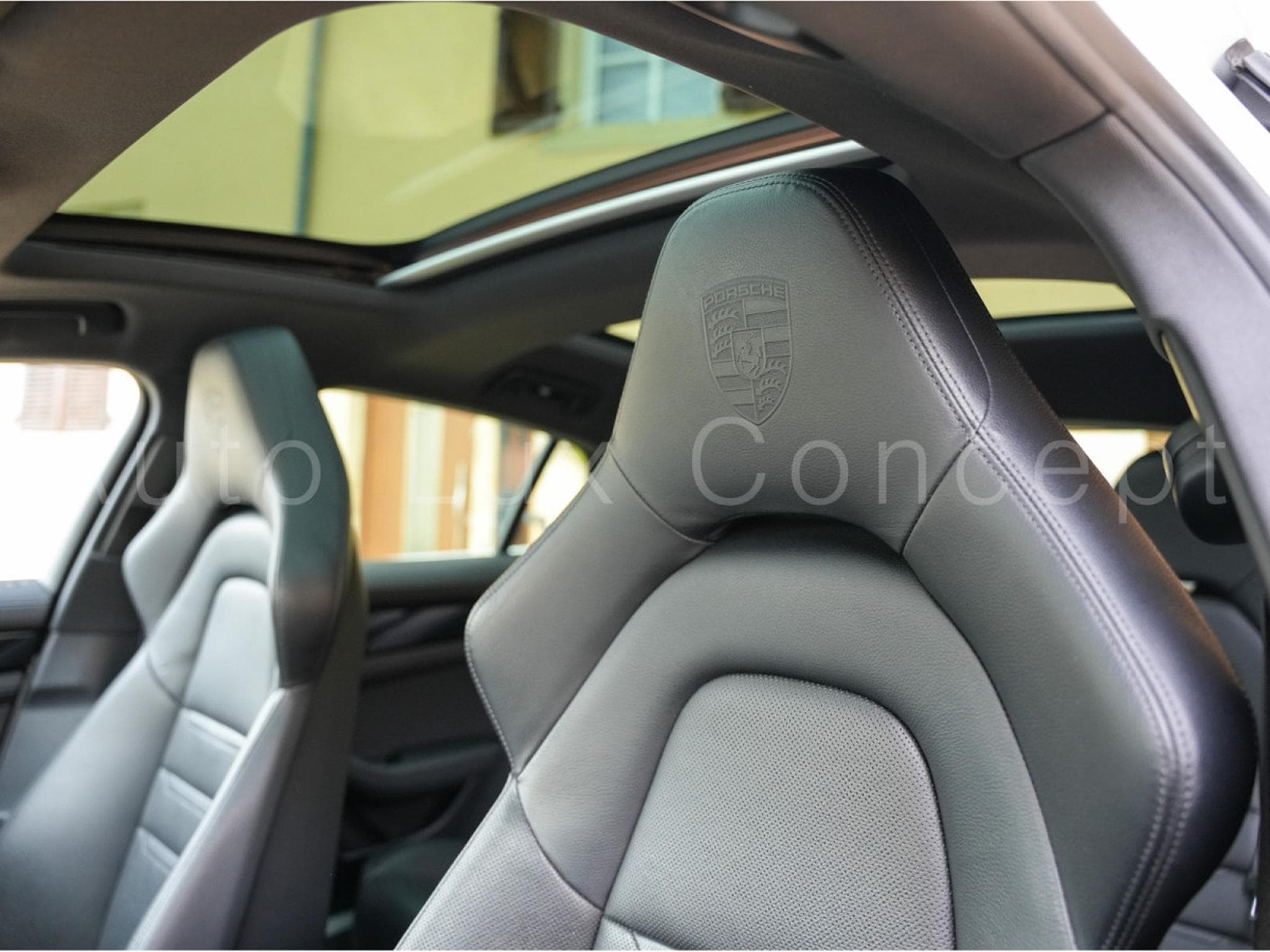 Porsche Panamera 4S Diesel (2017) - Photo 25