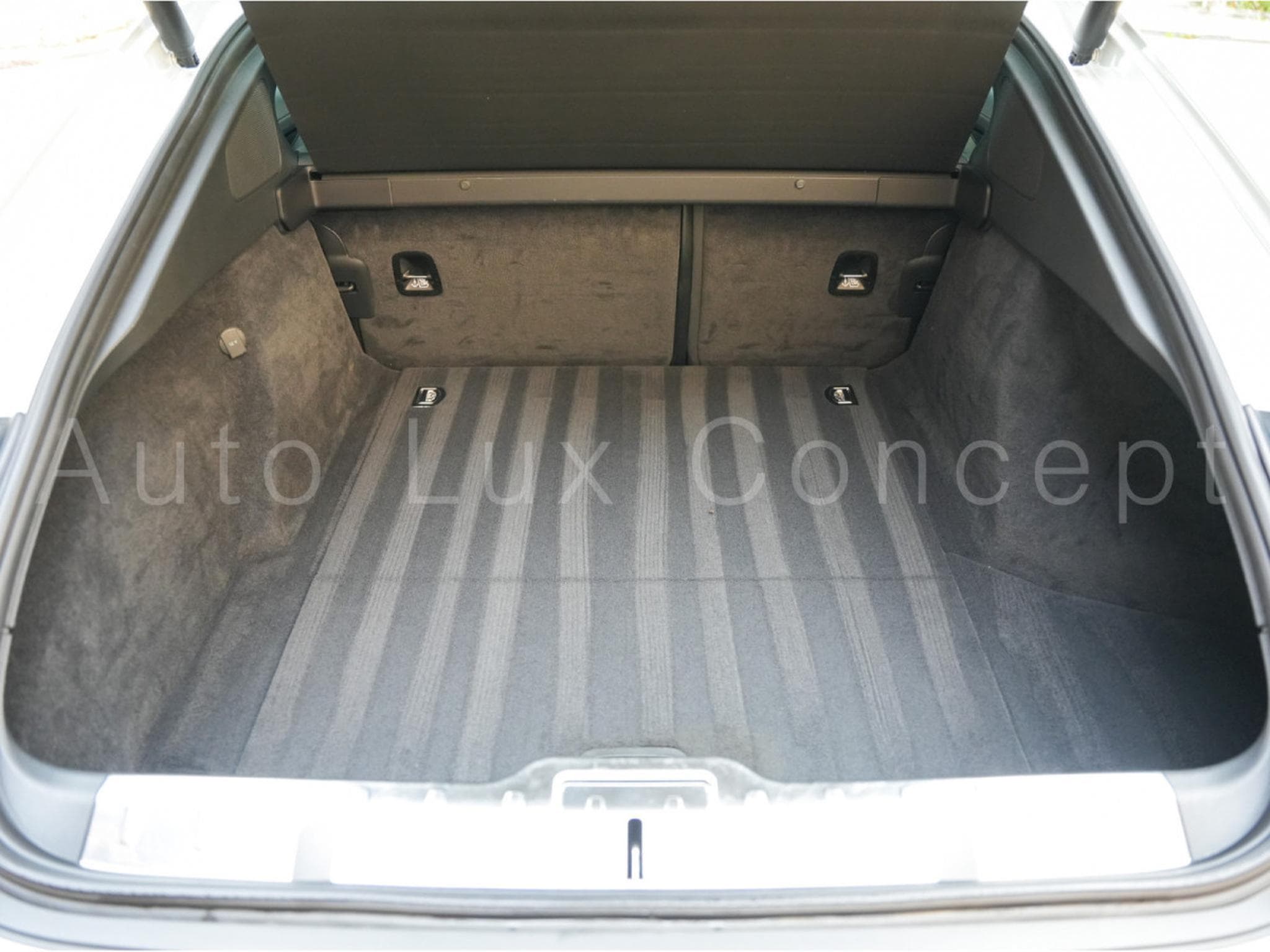 Porsche Panamera 4S Diesel (2017) - Photo 29