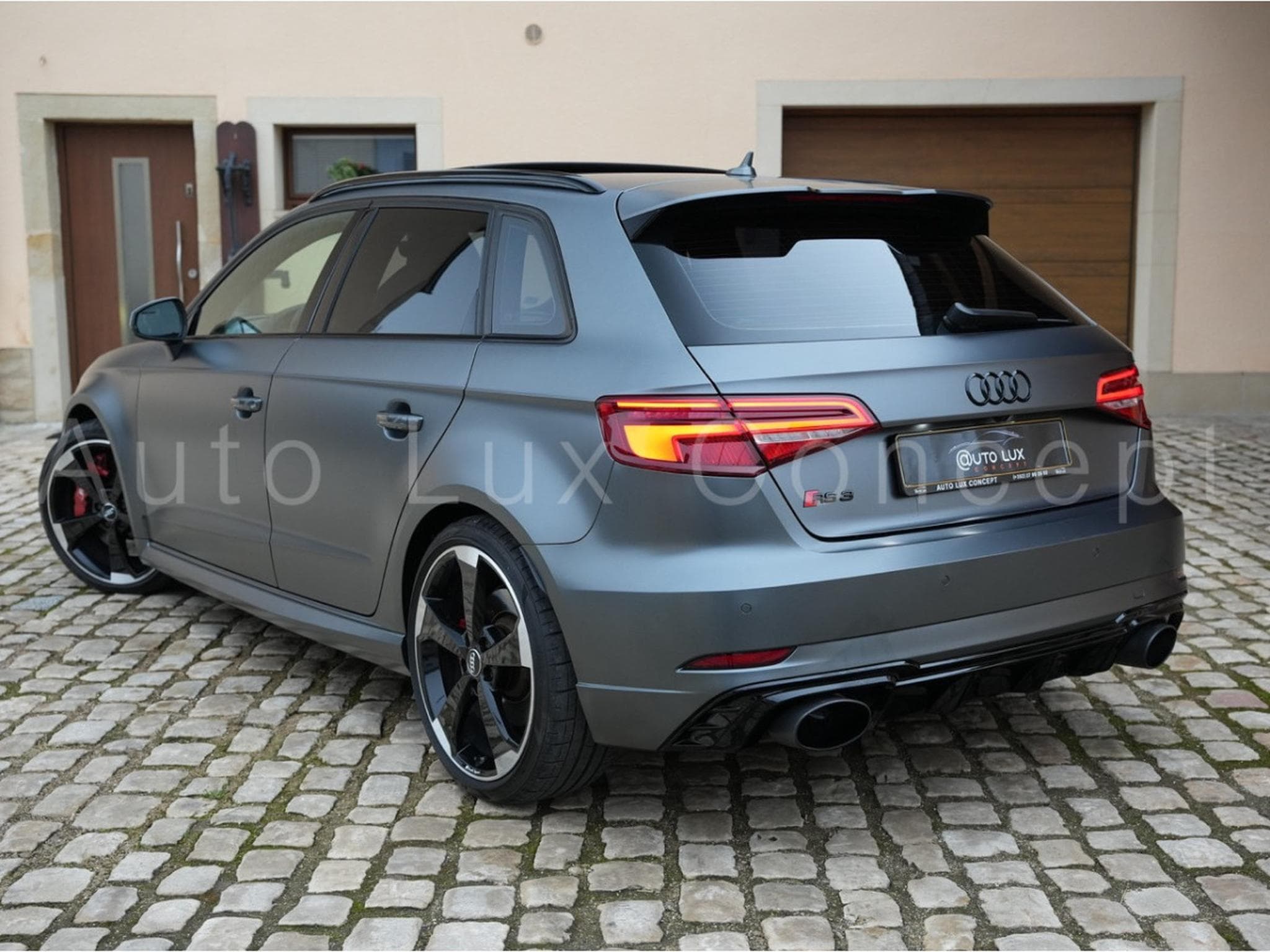 Audi RS3 Sportback 2.5 TFSI quattro S tronic 7 (2018) - Photo 4