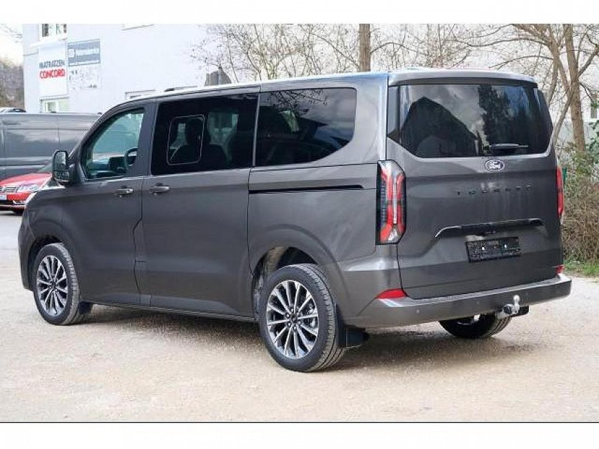 Ford Tourneo (2025) - Photo 13
