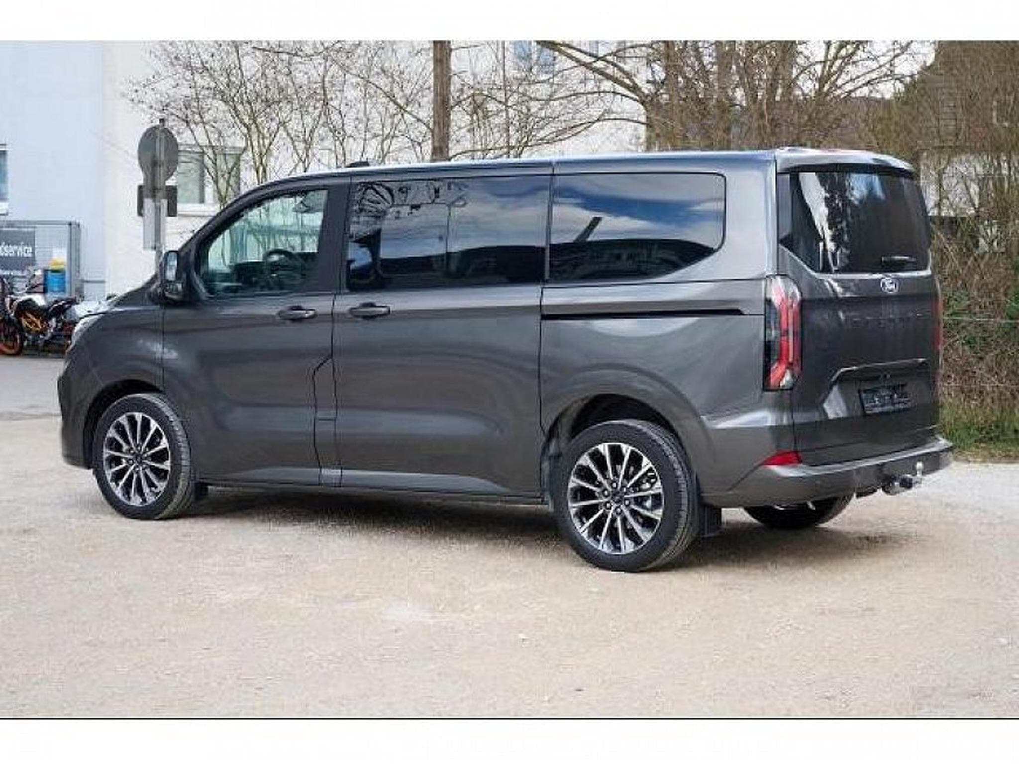 Ford Tourneo (2025) - Photo 14