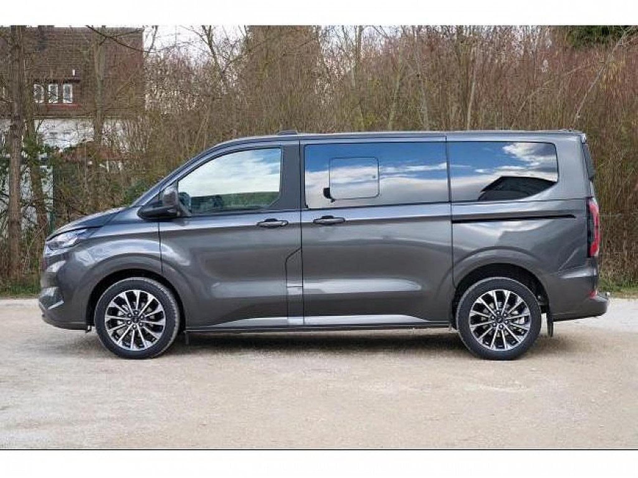 Ford Tourneo (2025) - Photo 15