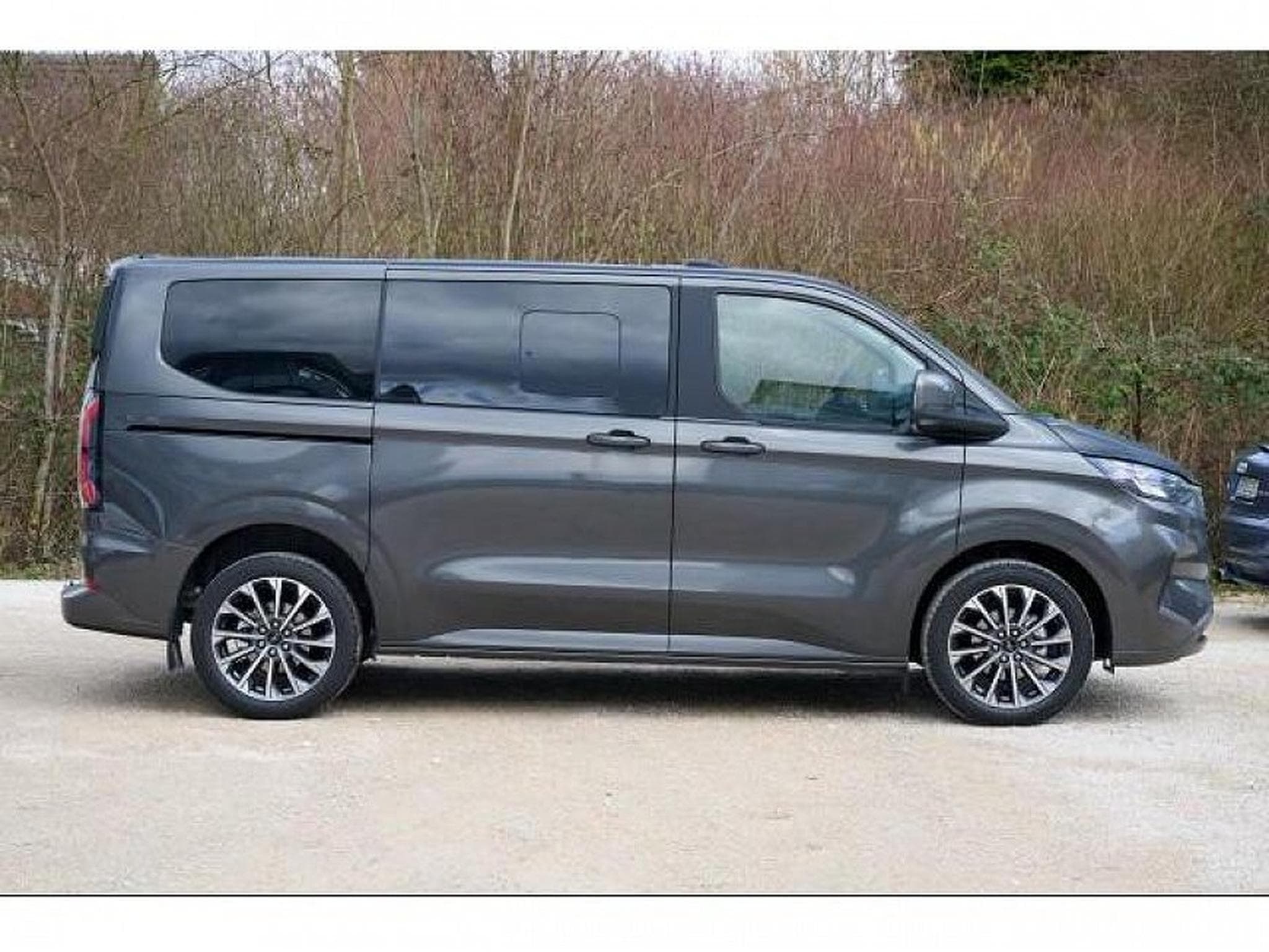 Ford Tourneo (2025) - Photo 6